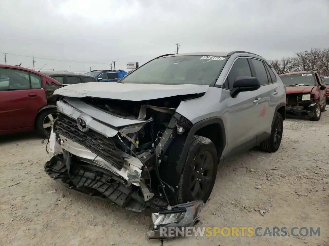 2 Photograph of a damaged car 2T3H1RFV3MW161290 TOYOTA RAV4 2021