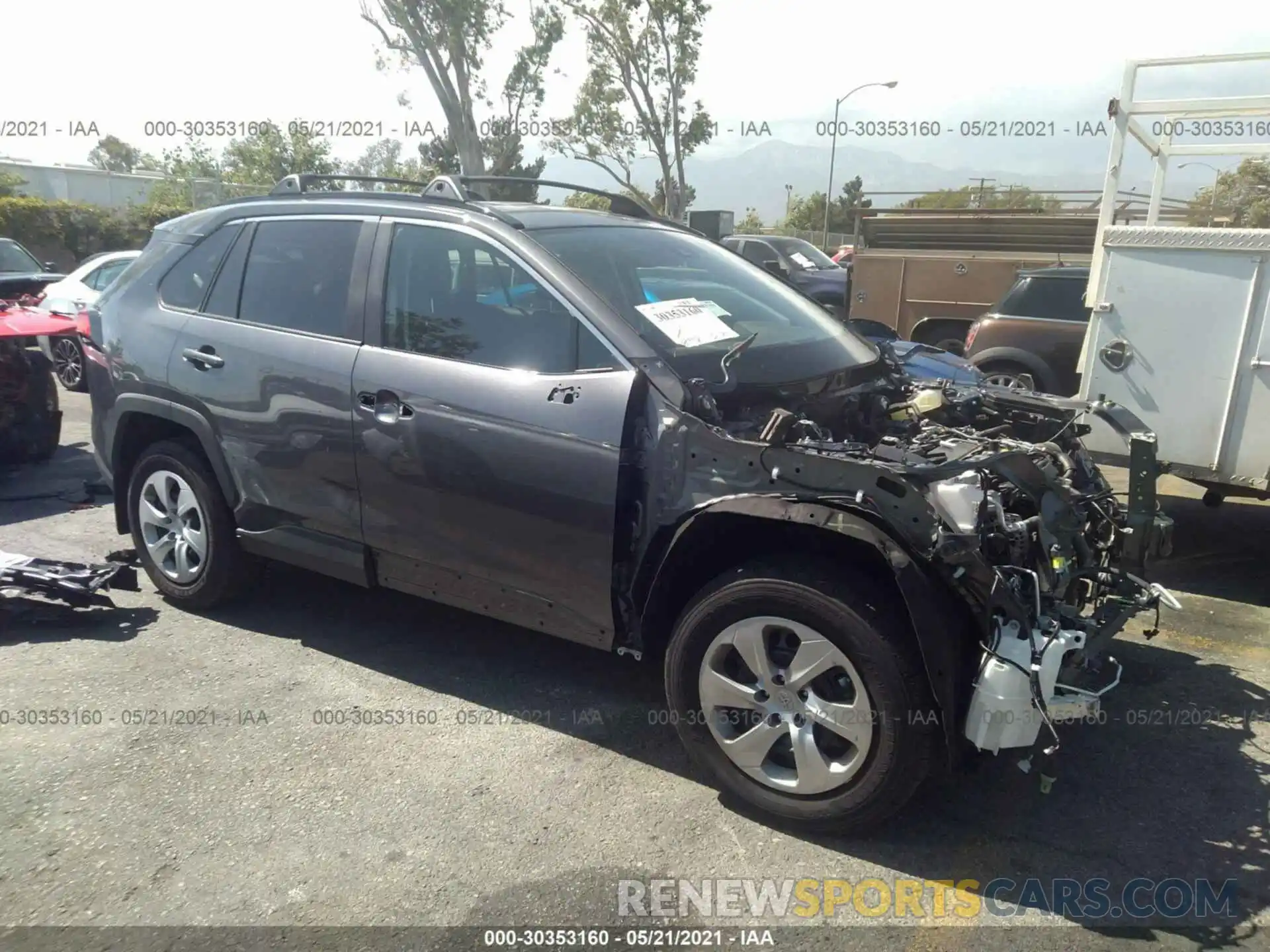 1 Photograph of a damaged car 2T3H1RFV4MC090375 TOYOTA RAV4 2021