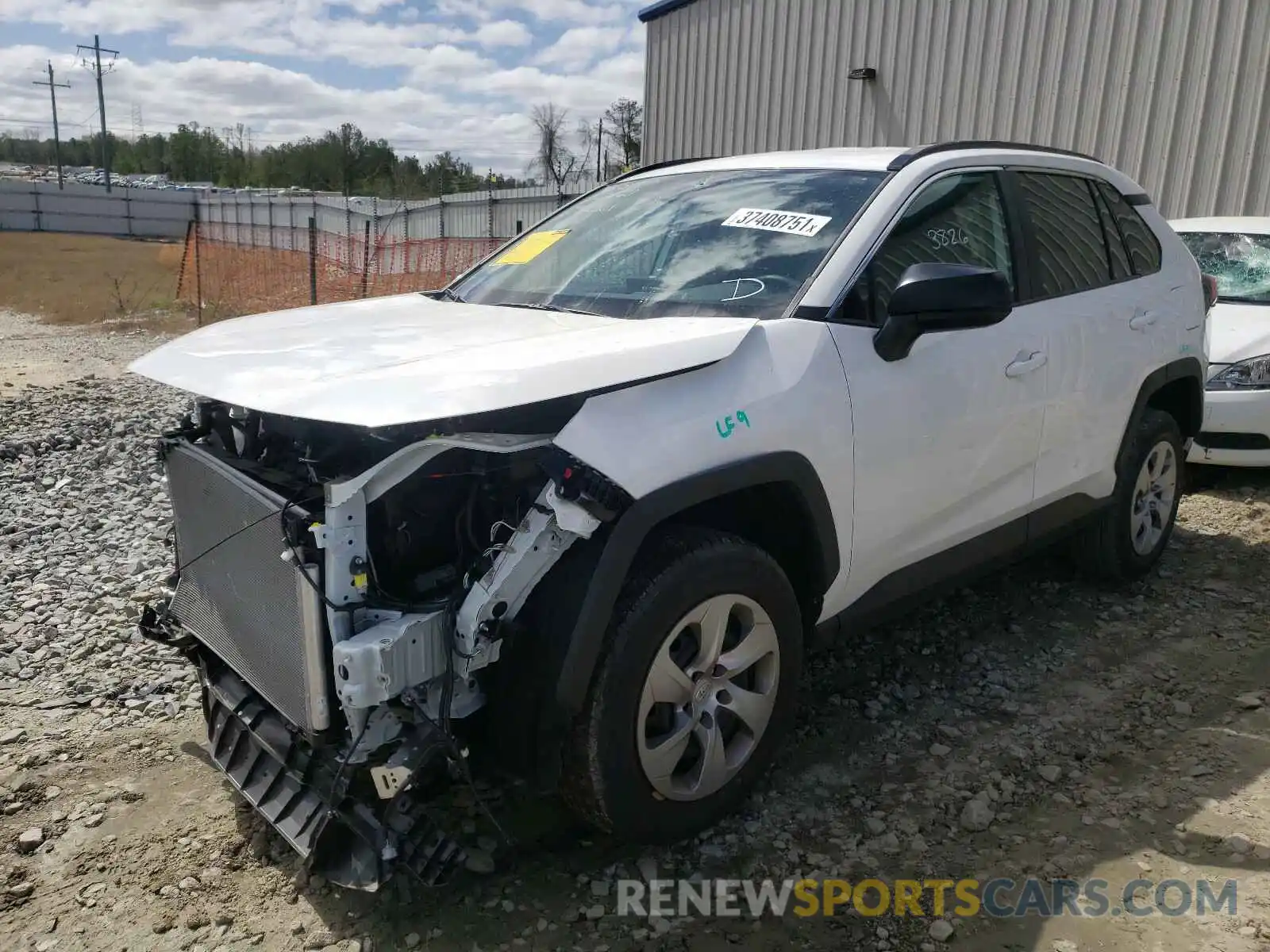 2 Photograph of a damaged car 2T3H1RFV4MC093261 TOYOTA RAV4 2021