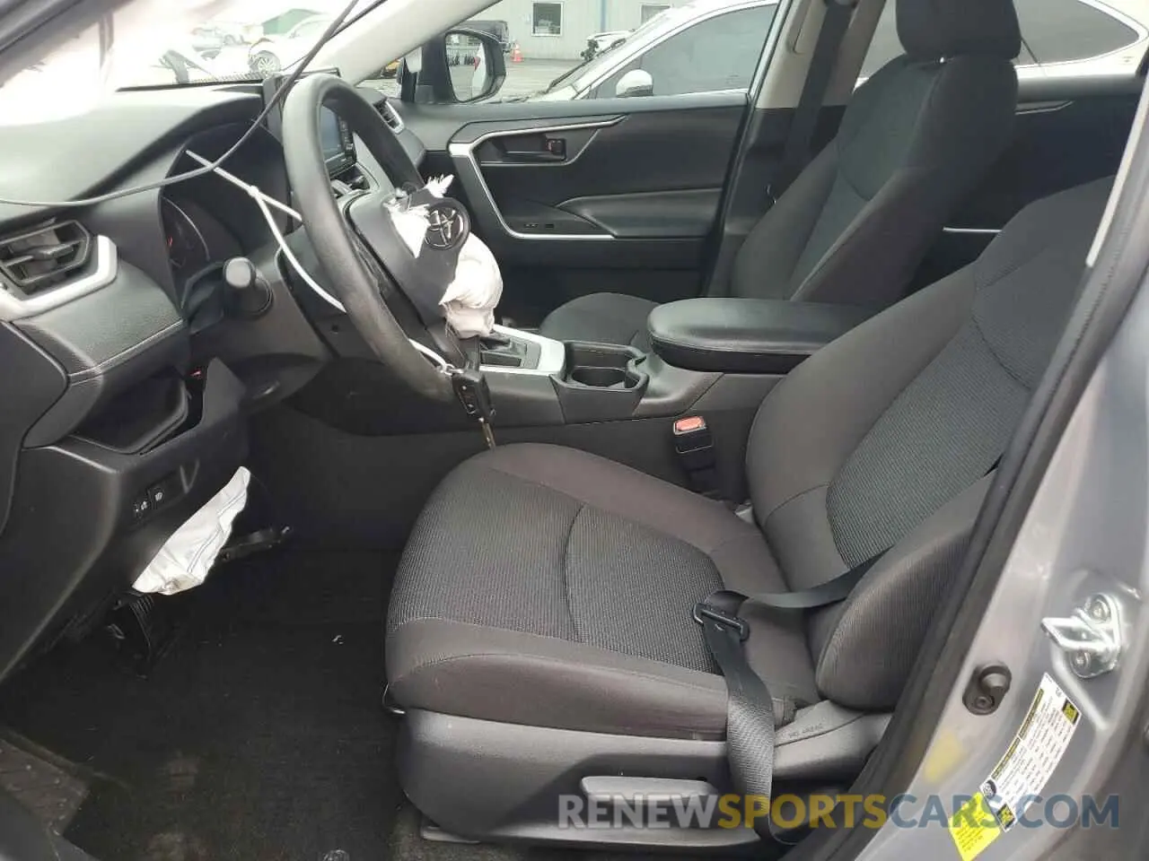 7 Photograph of a damaged car 2T3H1RFV4MC093308 TOYOTA RAV4 2021