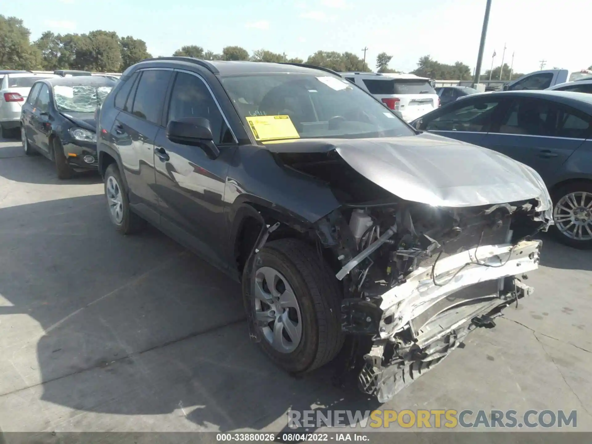 1 Photograph of a damaged car 2T3H1RFV4MC105232 TOYOTA RAV4 2021