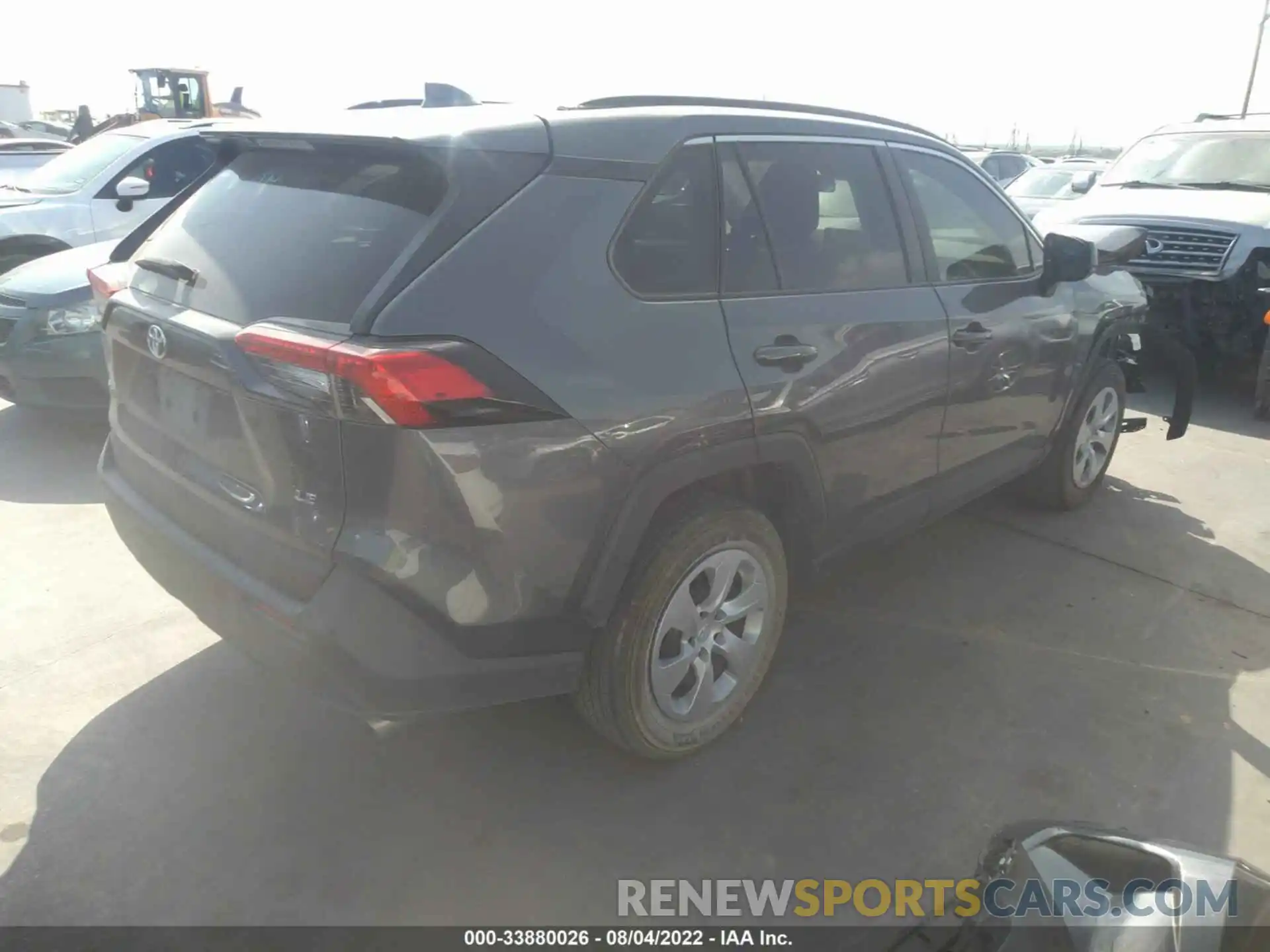 4 Photograph of a damaged car 2T3H1RFV4MC105232 TOYOTA RAV4 2021