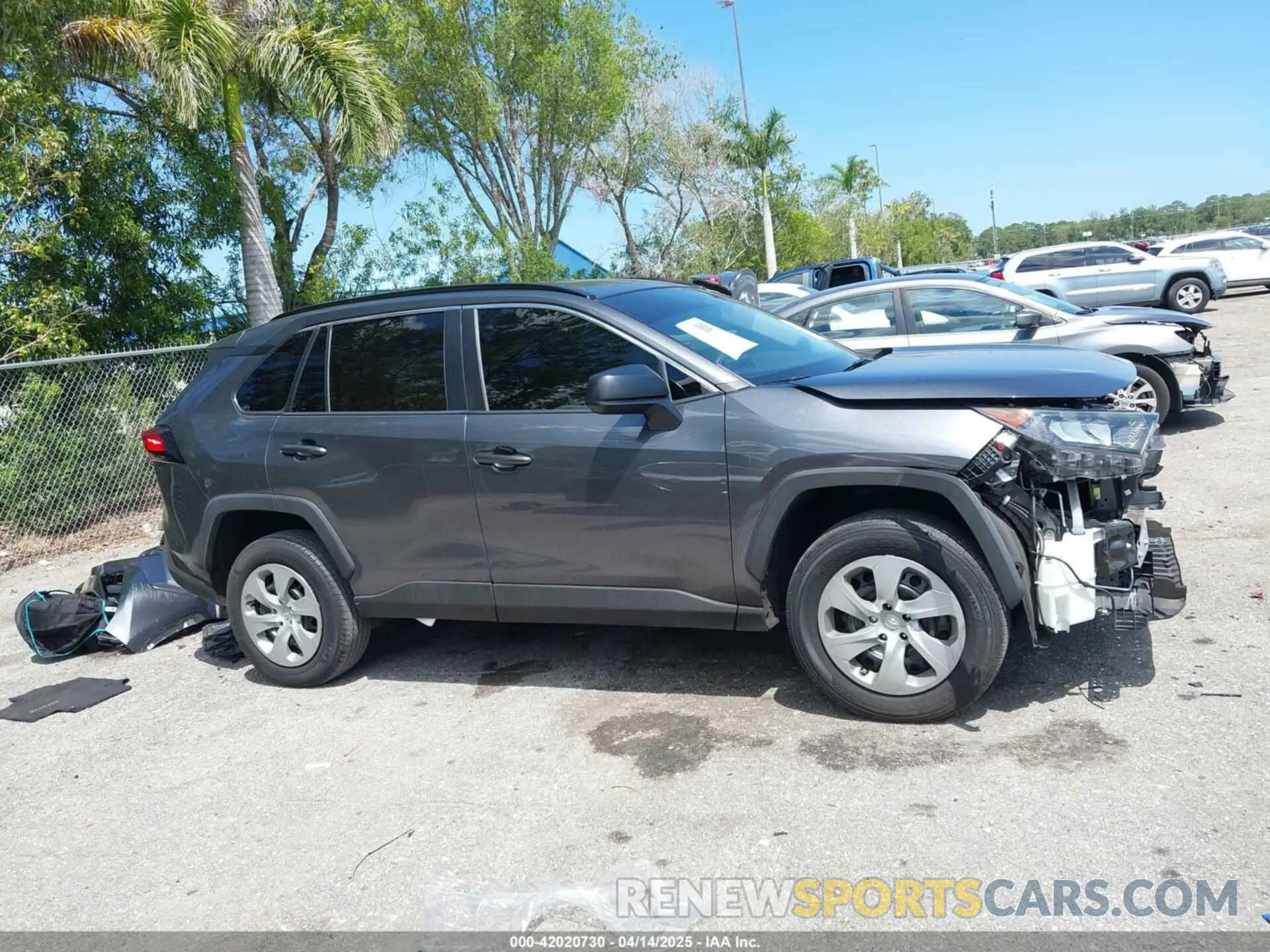 12 Photograph of a damaged car 2T3H1RFV4MC119731 TOYOTA RAV4 2021