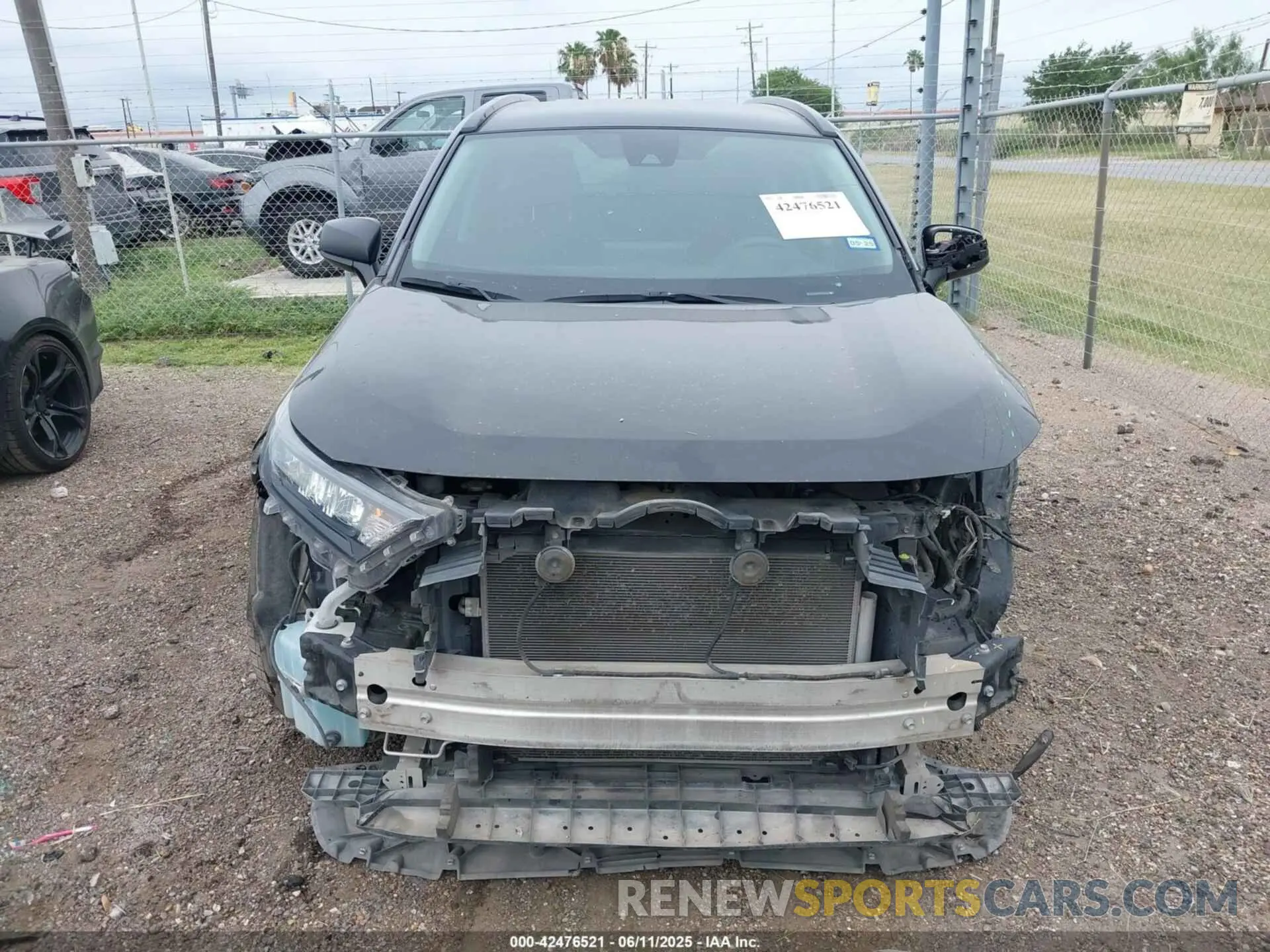 13 Photograph of a damaged car 2T3H1RFV4MC136027 TOYOTA RAV4 2021