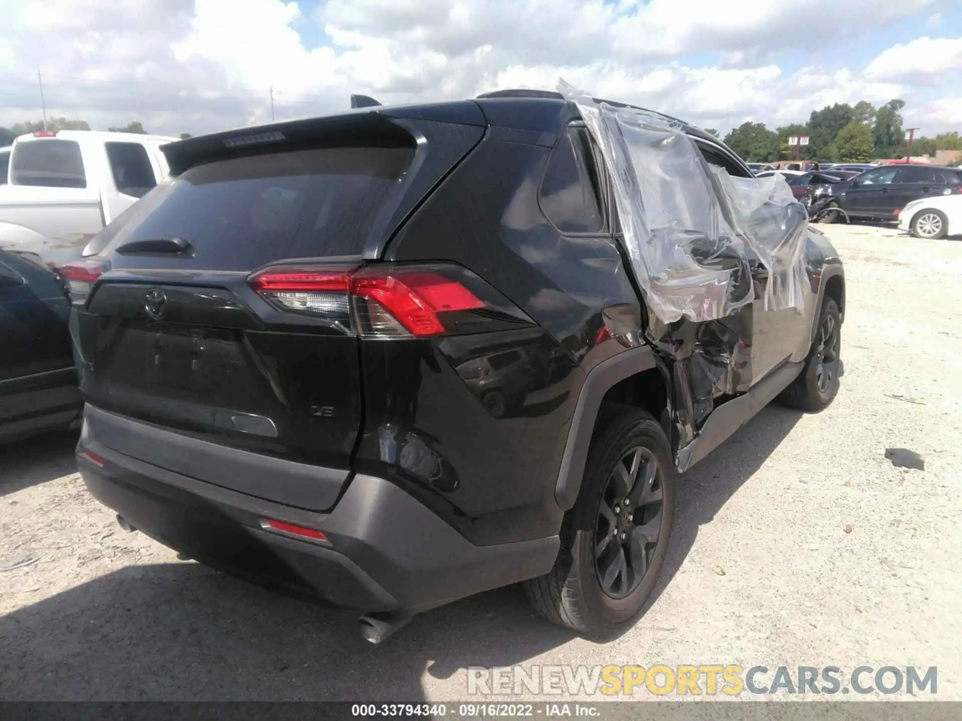 4 Photograph of a damaged car 2T3H1RFV4MC136349 TOYOTA RAV4 2021