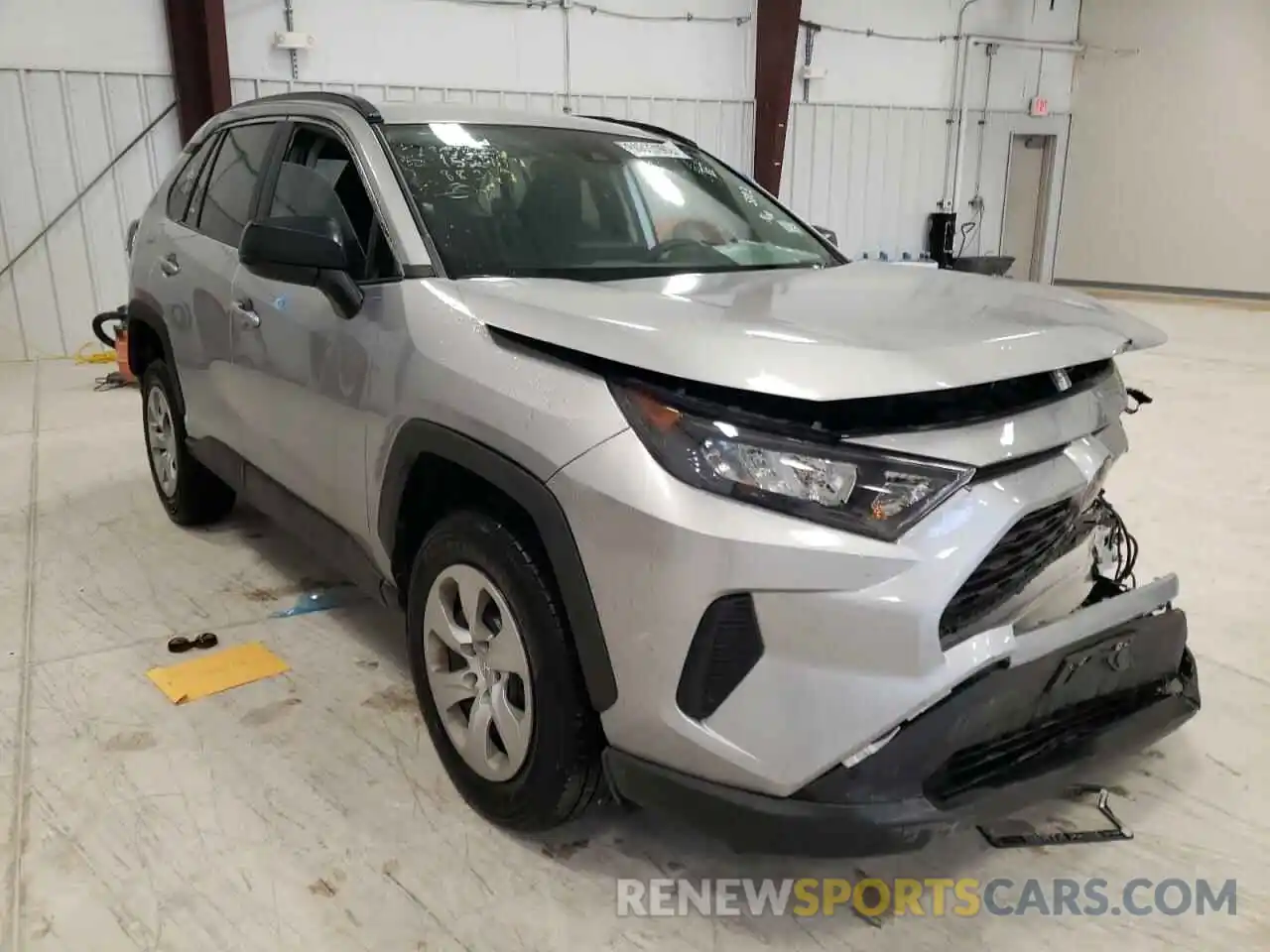 1 Photograph of a damaged car 2T3H1RFV4MC138831 TOYOTA RAV4 2021