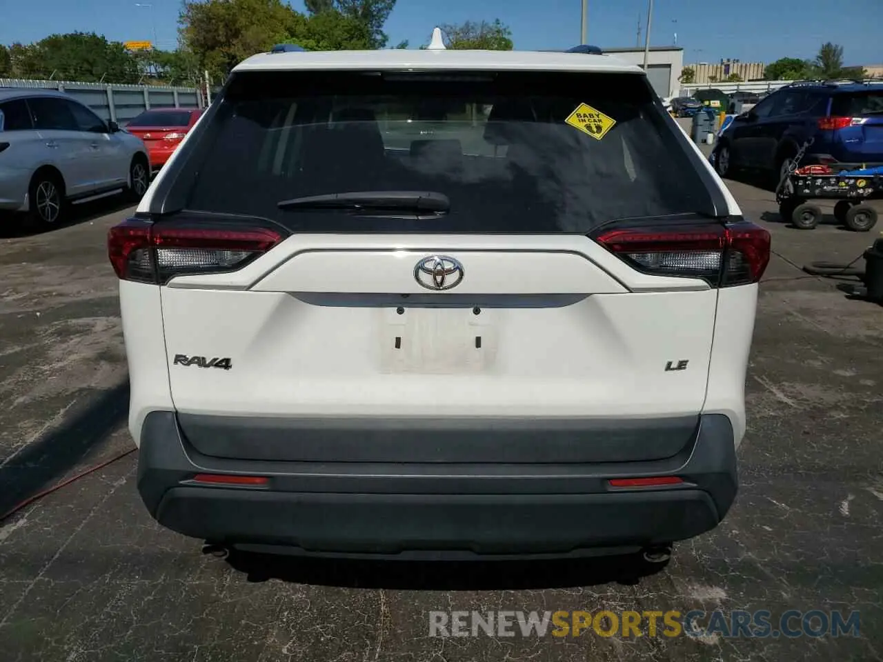 6 Photograph of a damaged car 2T3H1RFV4MC155175 TOYOTA RAV4 2021