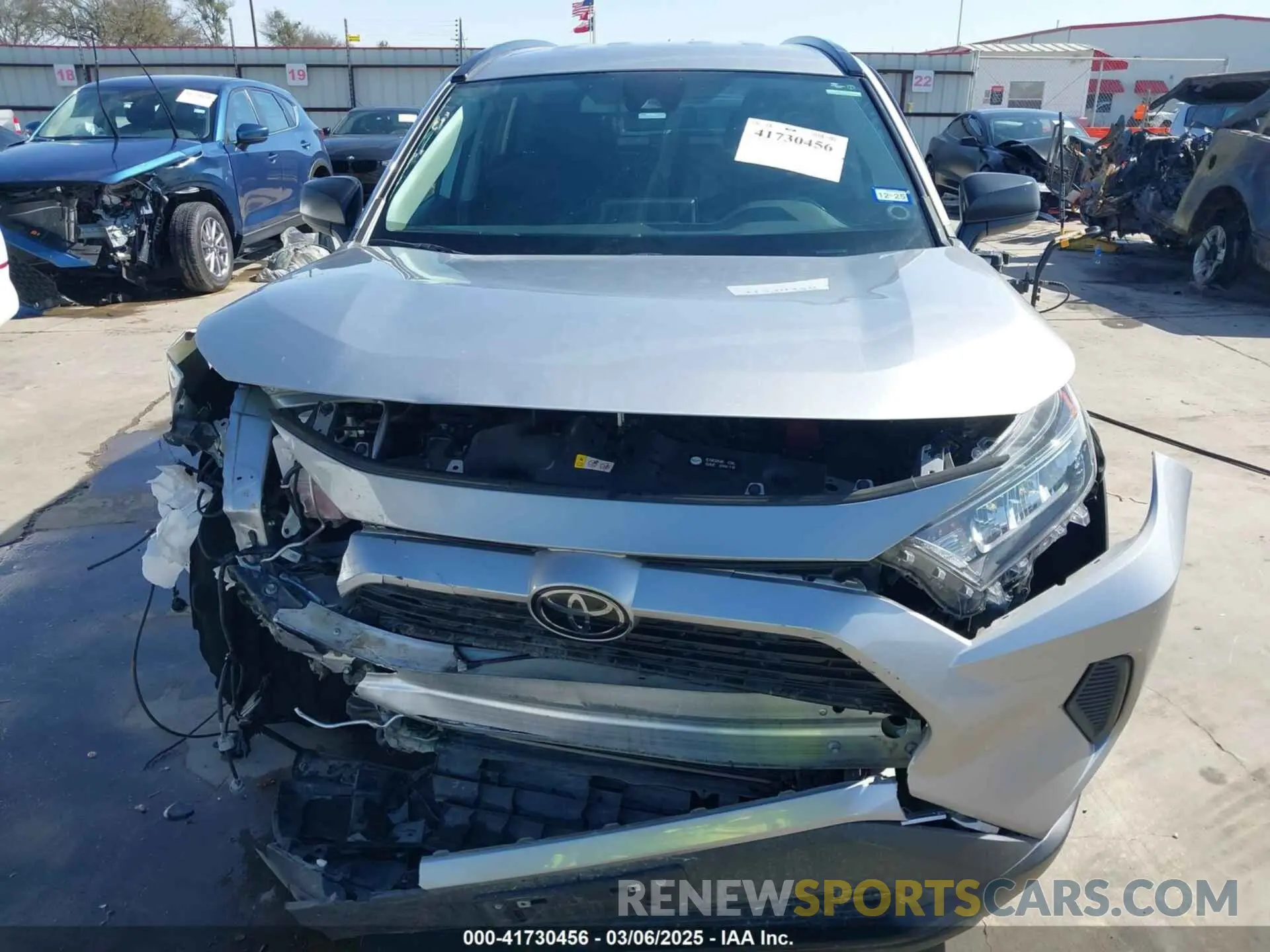 12 Photograph of a damaged car 2T3H1RFV4MC163860 TOYOTA RAV4 2021