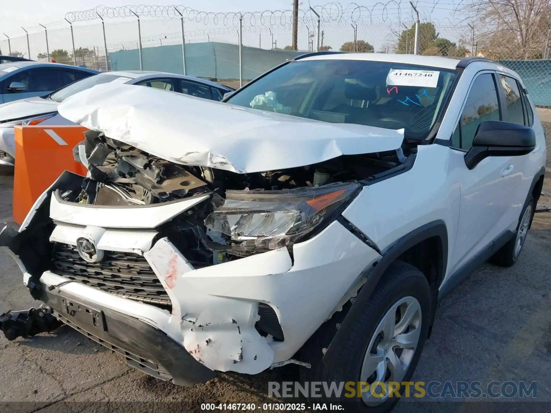 2 Photograph of a damaged car 2T3H1RFV4MW121798 TOYOTA RAV4 2021