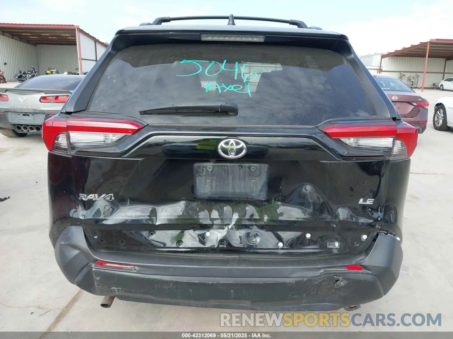 16 Photograph of a damaged car 2T3H1RFV4MW124698 TOYOTA RAV4 2021
