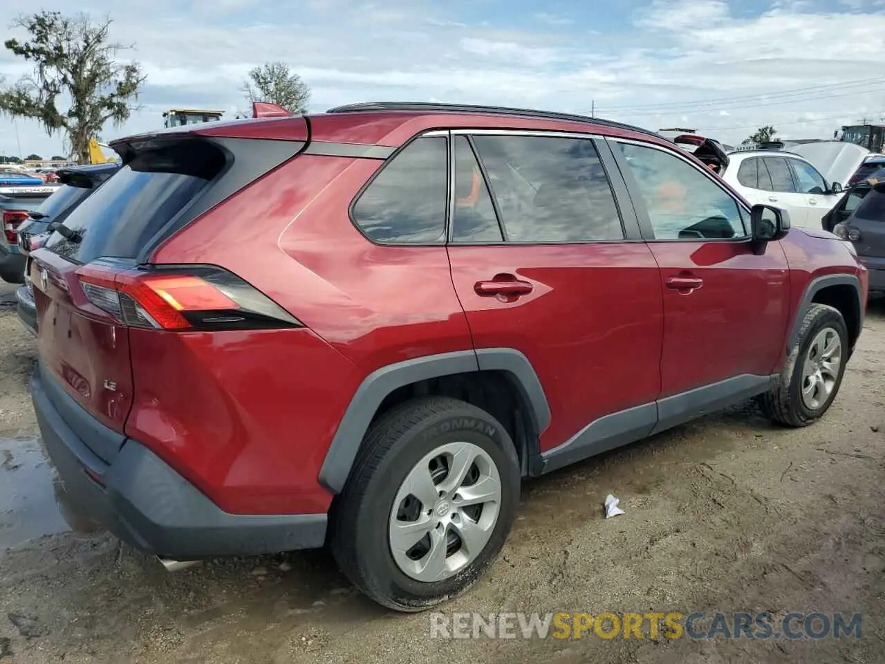 3 Photograph of a damaged car 2T3H1RFV4MW159922 TOYOTA RAV4 2021