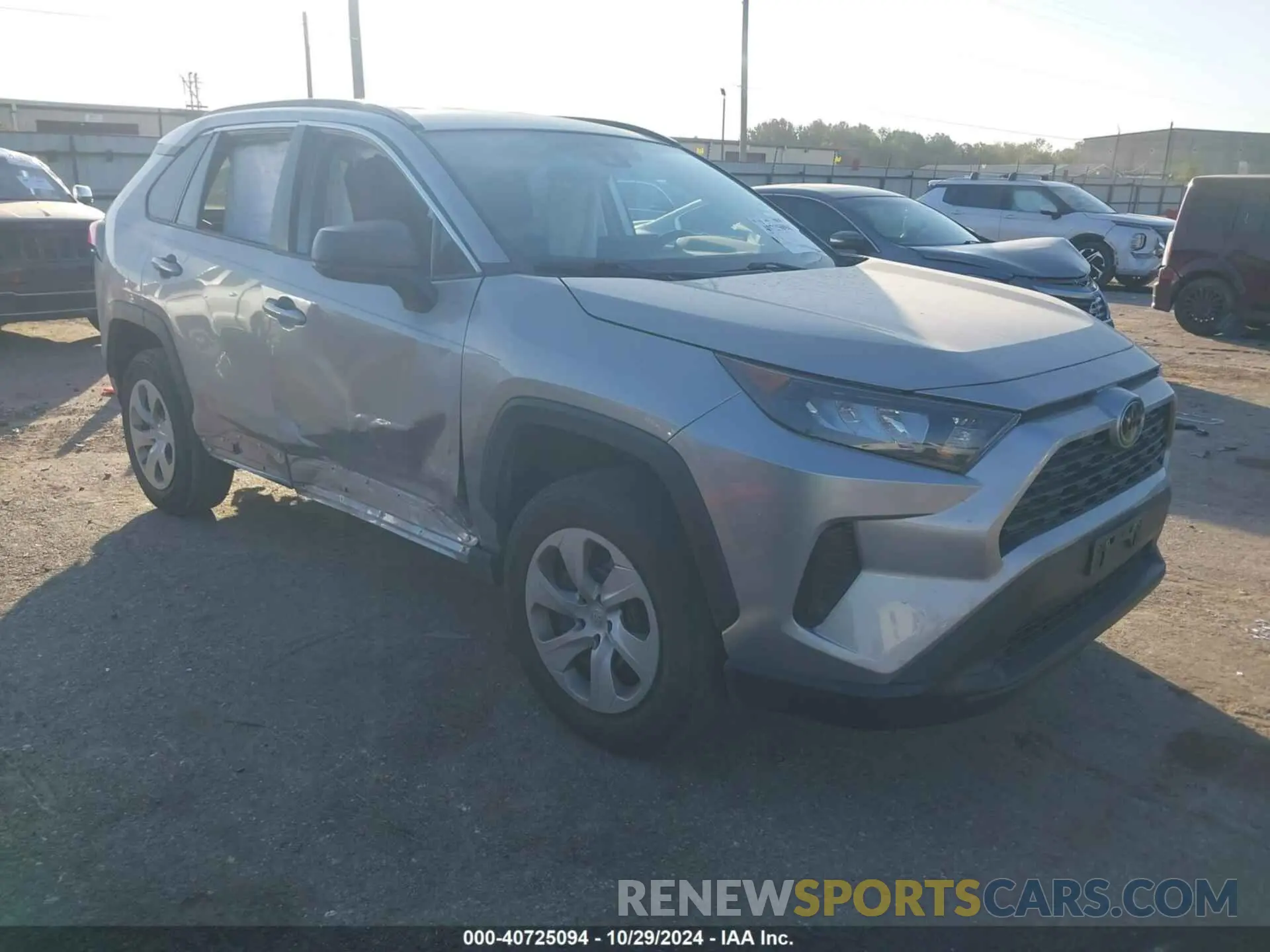 1 Photograph of a damaged car 2T3H1RFV5MC106213 TOYOTA RAV4 2021