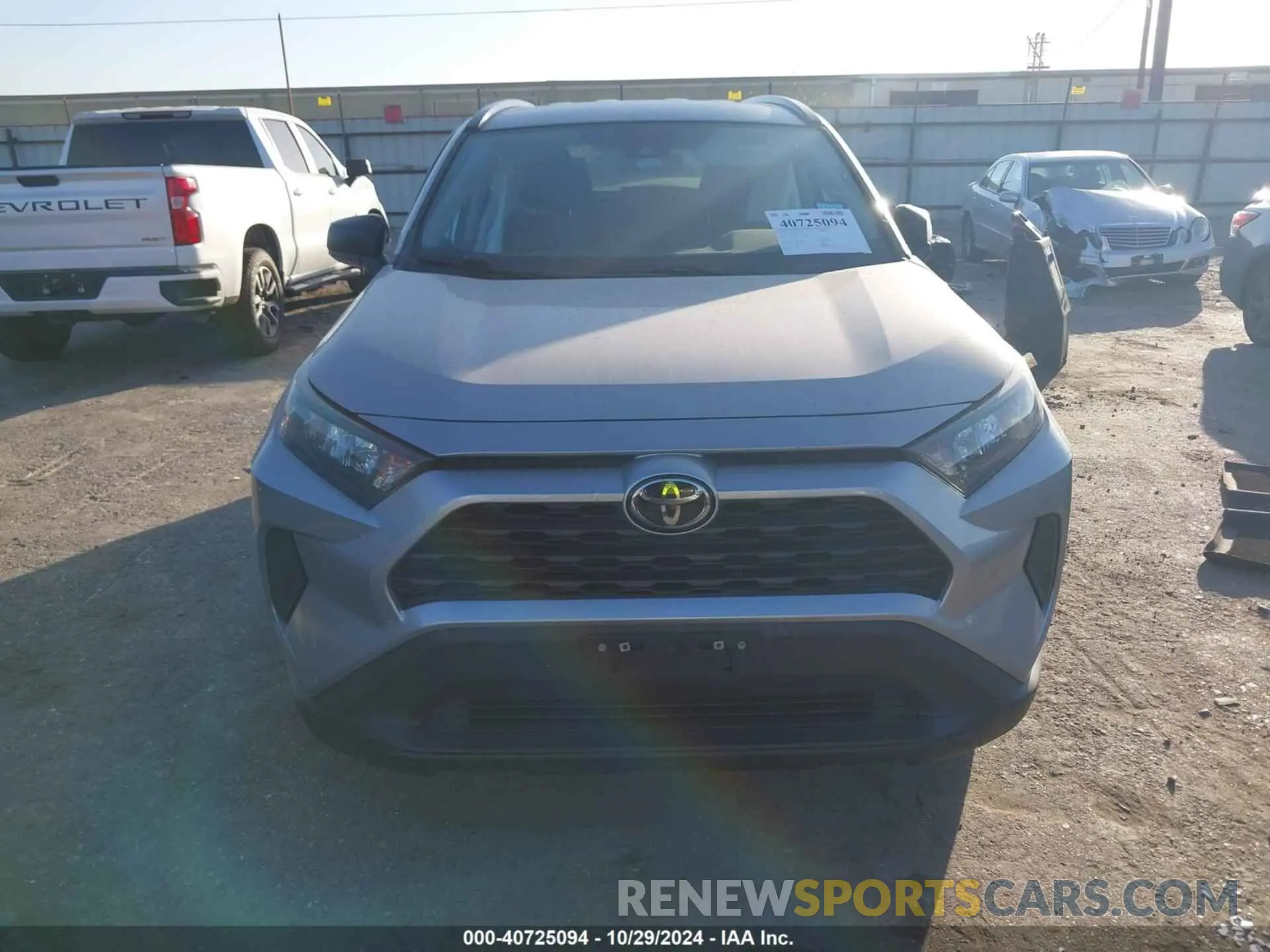 12 Photograph of a damaged car 2T3H1RFV5MC106213 TOYOTA RAV4 2021