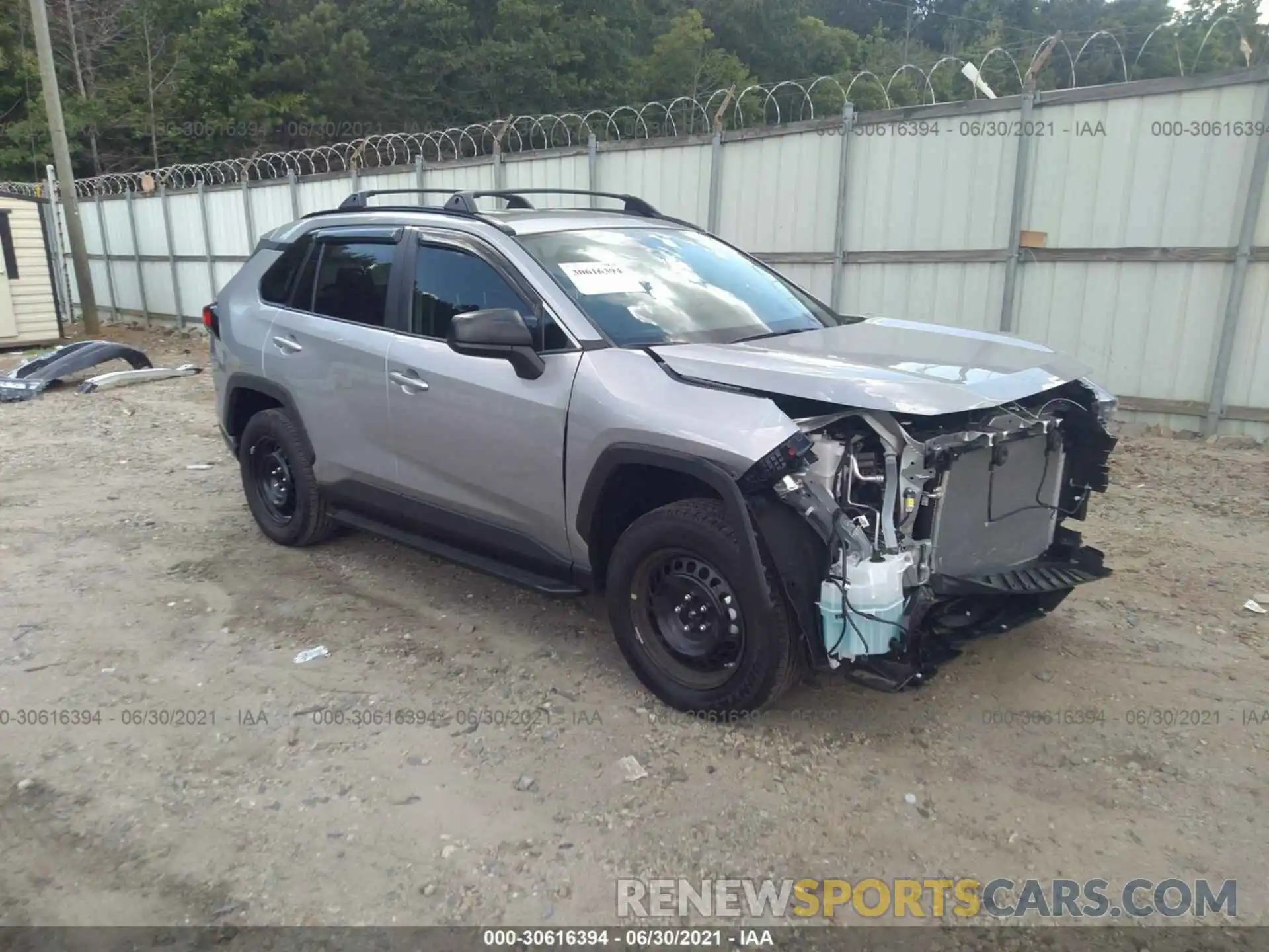 1 Photograph of a damaged car 2T3H1RFV5MC114540 TOYOTA RAV4 2021