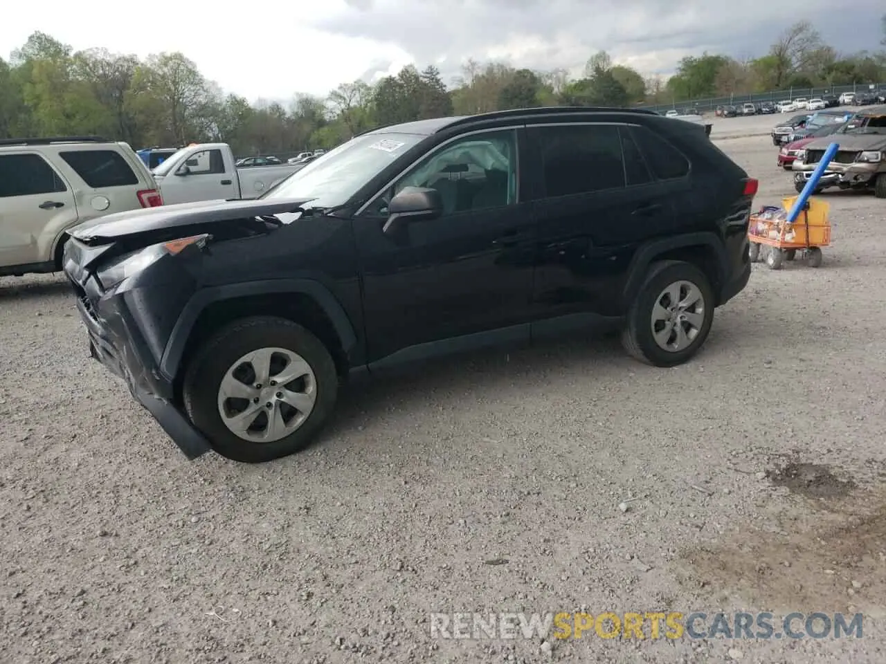 1 Photograph of a damaged car 2T3H1RFV5MC120886 TOYOTA RAV4 2021