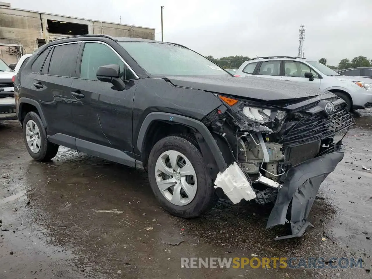 4 Photograph of a damaged car 2T3H1RFV5MC121424 TOYOTA RAV4 2021