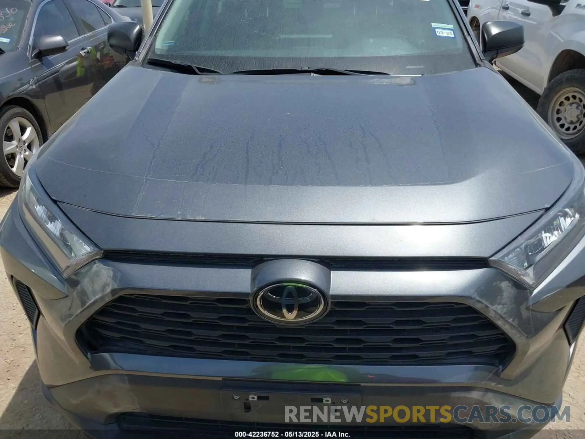 12 Photograph of a damaged car 2T3H1RFV5MC124355 TOYOTA RAV4 2021