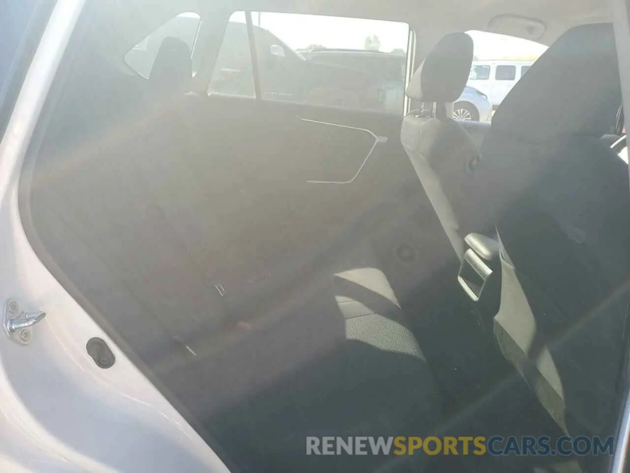 11 Photograph of a damaged car 2T3H1RFV5MC133248 TOYOTA RAV4 2021