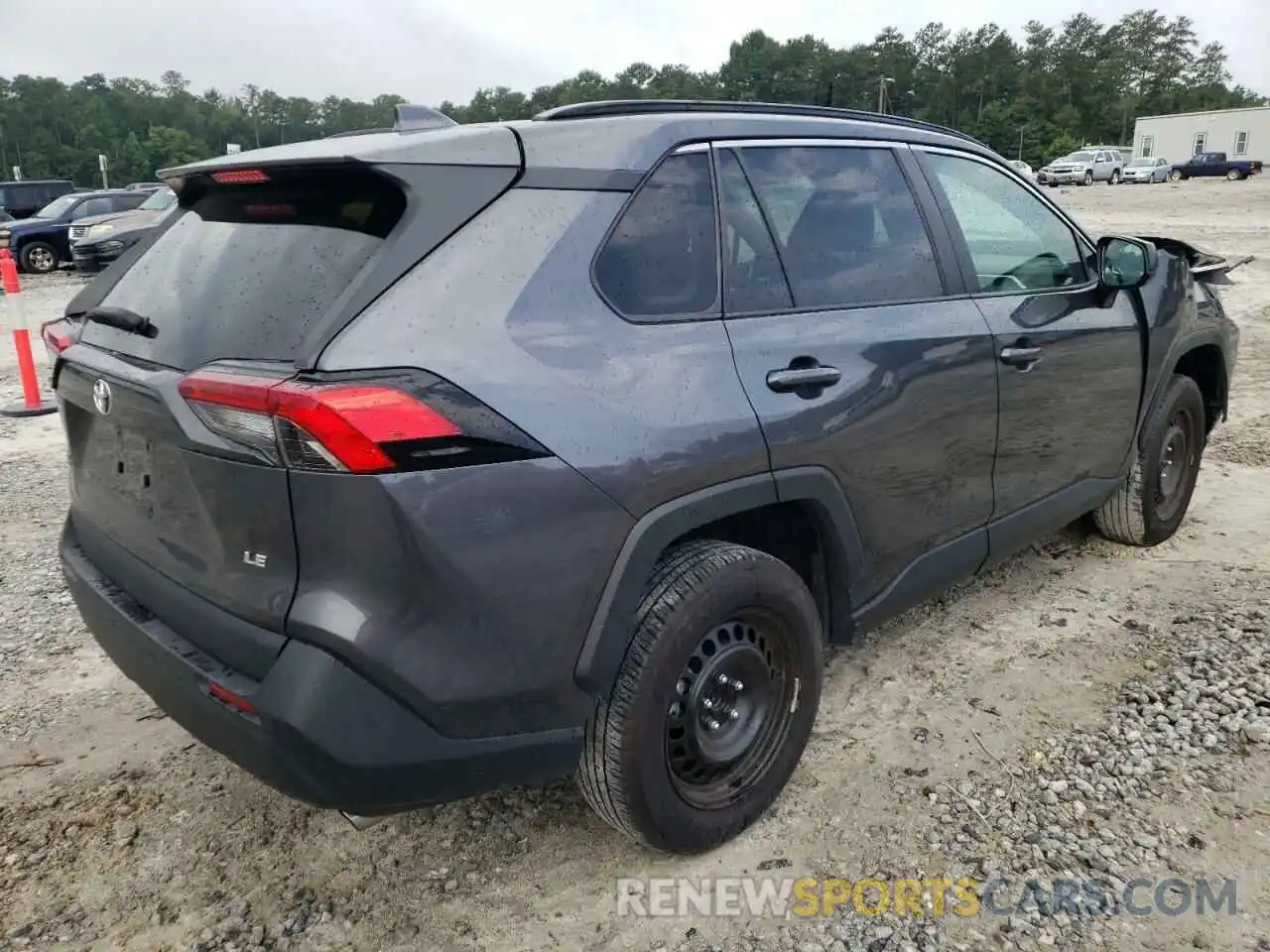 4 Photograph of a damaged car 2T3H1RFV5MC143651 TOYOTA RAV4 2021