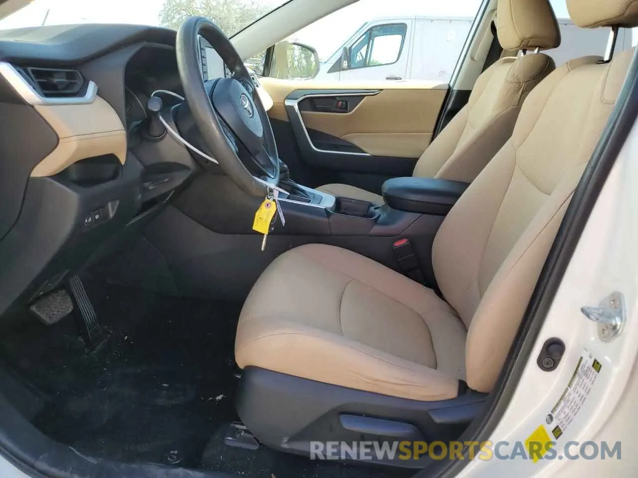 7 Photograph of a damaged car 2T3H1RFV5MC149711 TOYOTA RAV4 2021