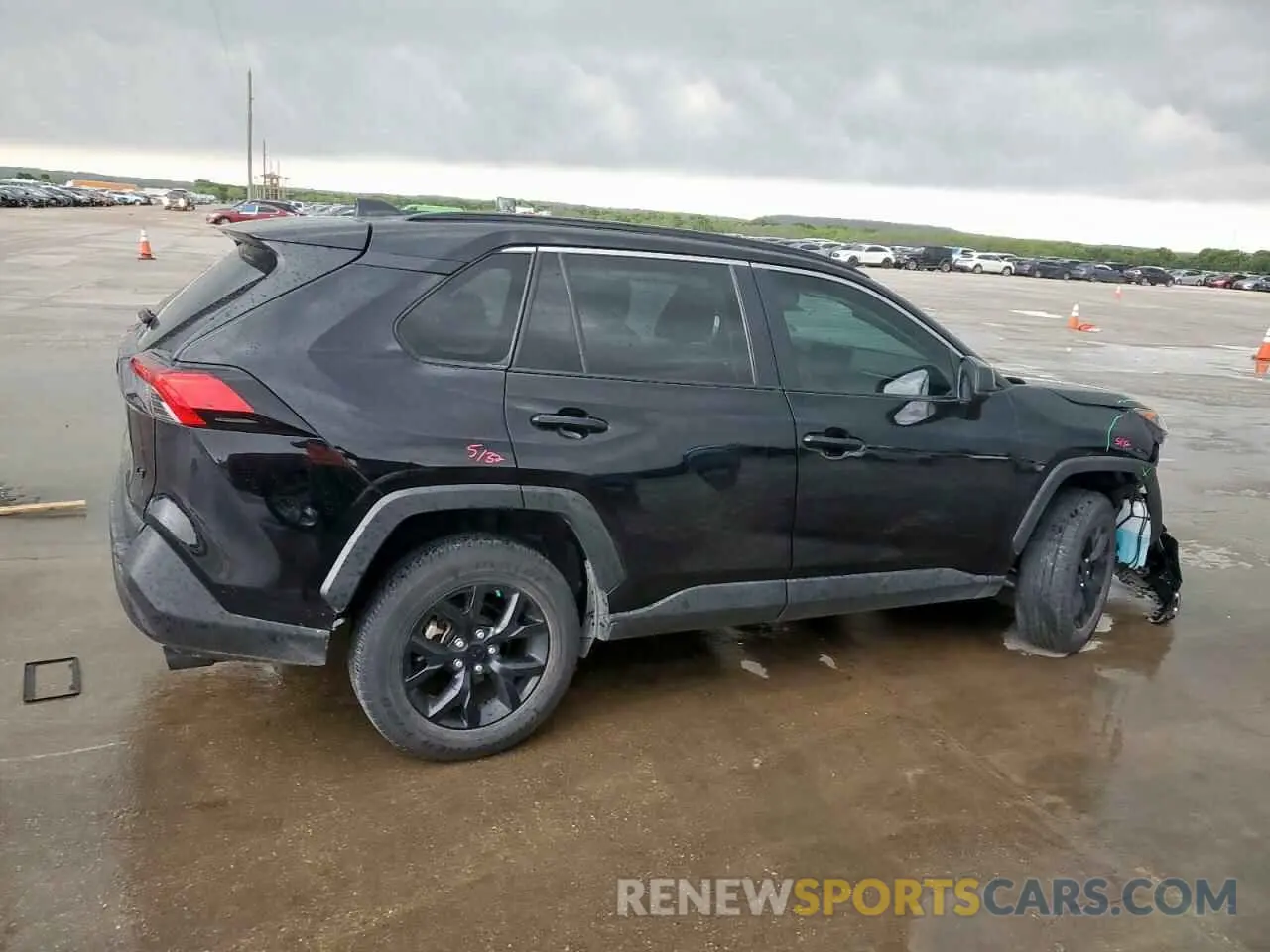 3 Photograph of a damaged car 2T3H1RFV5MC165083 TOYOTA RAV4 2021