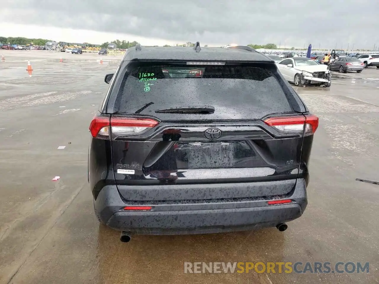 6 Photograph of a damaged car 2T3H1RFV5MC165083 TOYOTA RAV4 2021