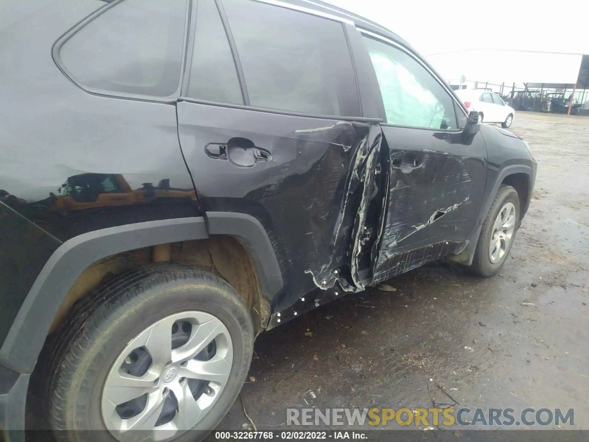 6 Photograph of a damaged car 2T3H1RFV5MW103858 TOYOTA RAV4 2021