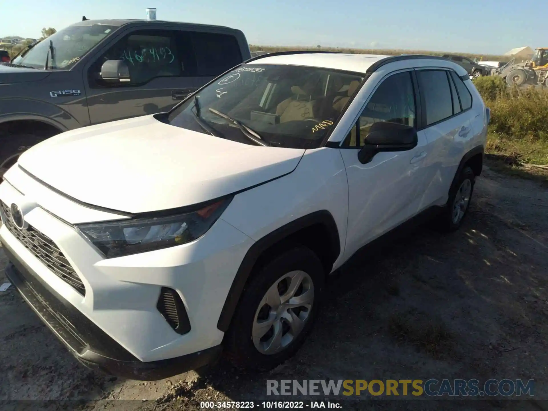 2 Photograph of a damaged car 2T3H1RFV5MW115511 TOYOTA RAV4 2021