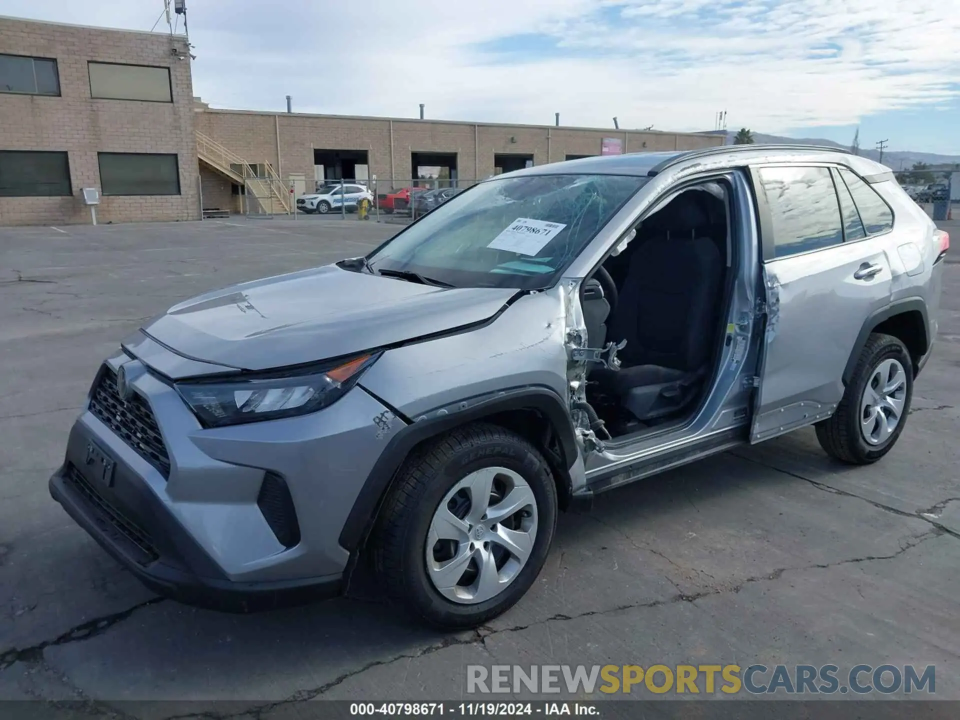 2 Photograph of a damaged car 2T3H1RFV5MW123821 TOYOTA RAV4 2021