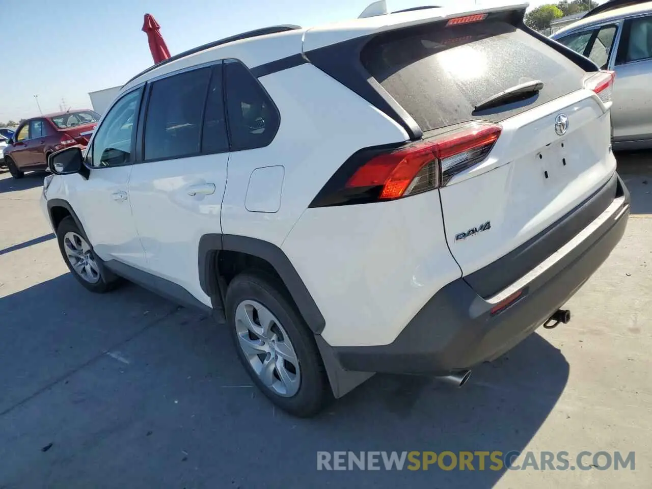 2 Photograph of a damaged car 2T3H1RFV5MW124211 TOYOTA RAV4 2021