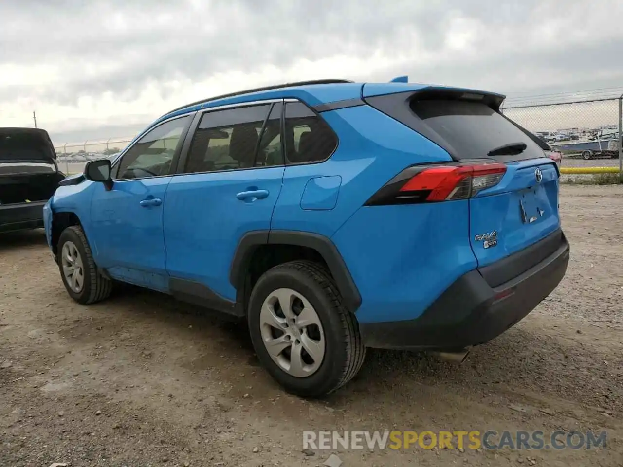 2 Photograph of a damaged car 2T3H1RFV5MW126671 TOYOTA RAV4 2021