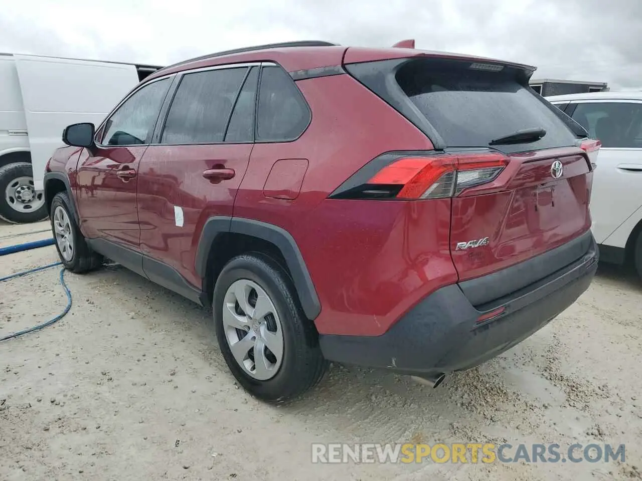 2 Photograph of a damaged car 2T3H1RFV5MW134916 TOYOTA RAV4 2021
