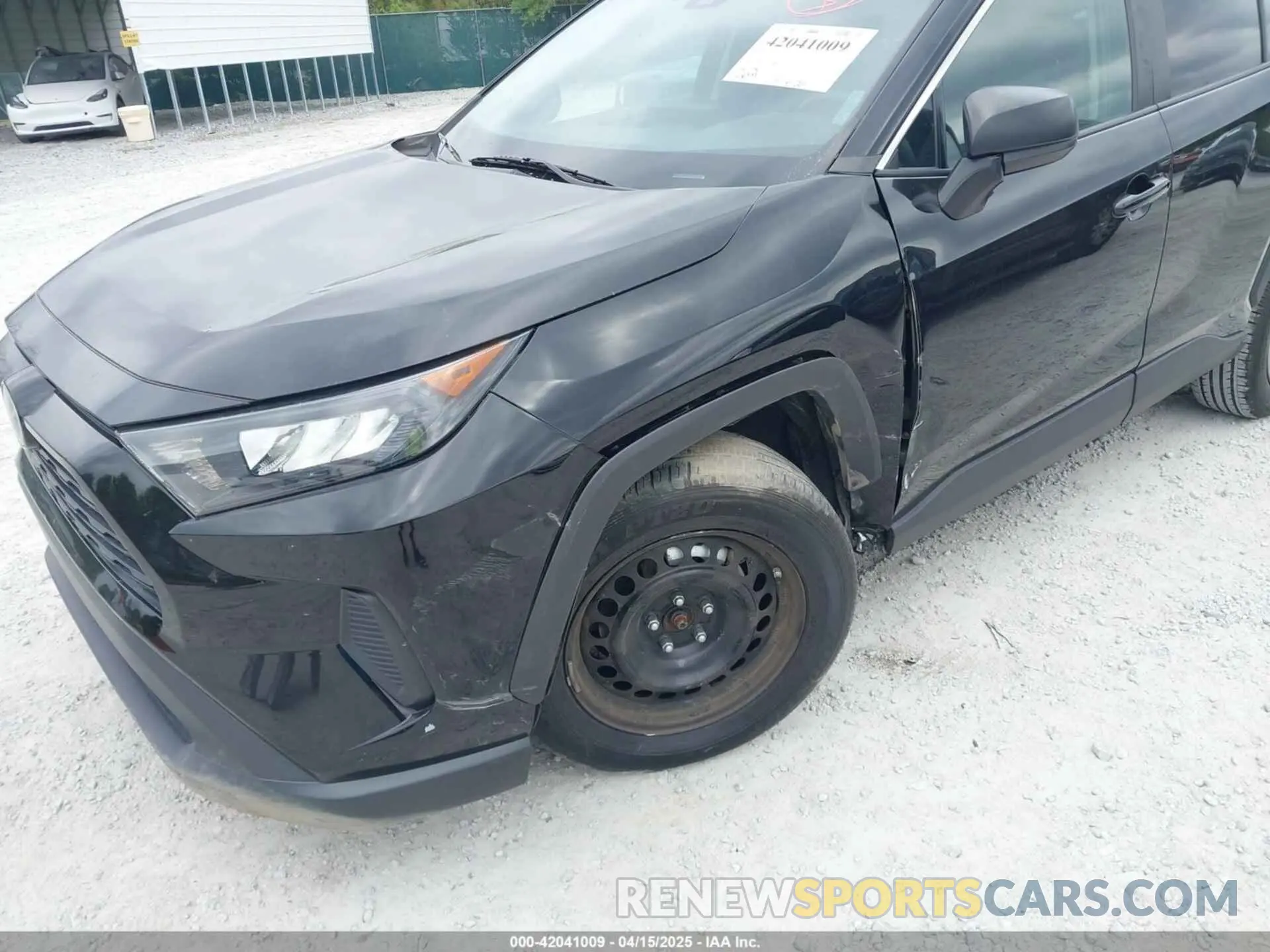 6 Photograph of a damaged car 2T3H1RFV5MW151120 TOYOTA RAV4 2021