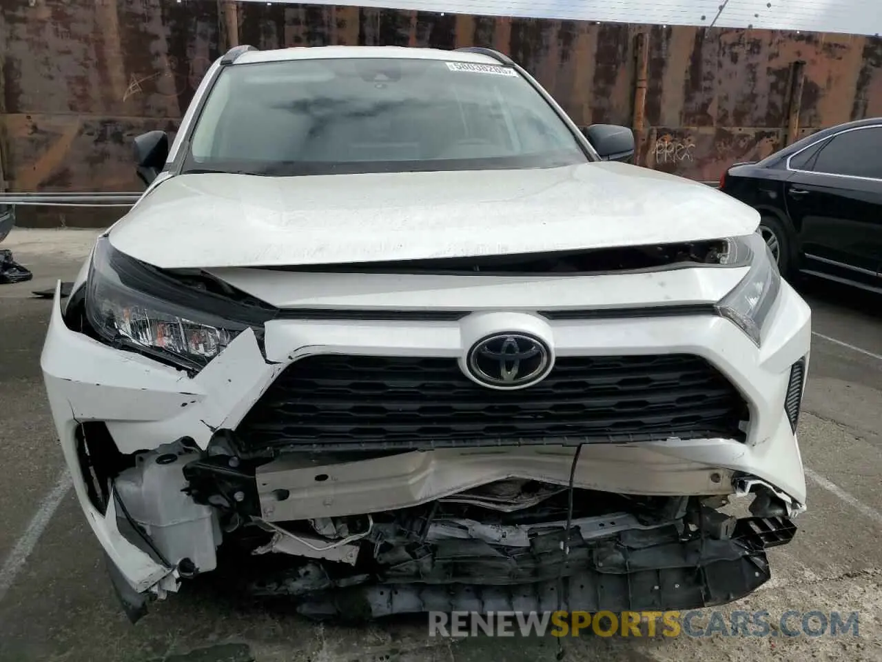 5 Photograph of a damaged car 2T3H1RFV5MW161906 TOYOTA RAV4 2021