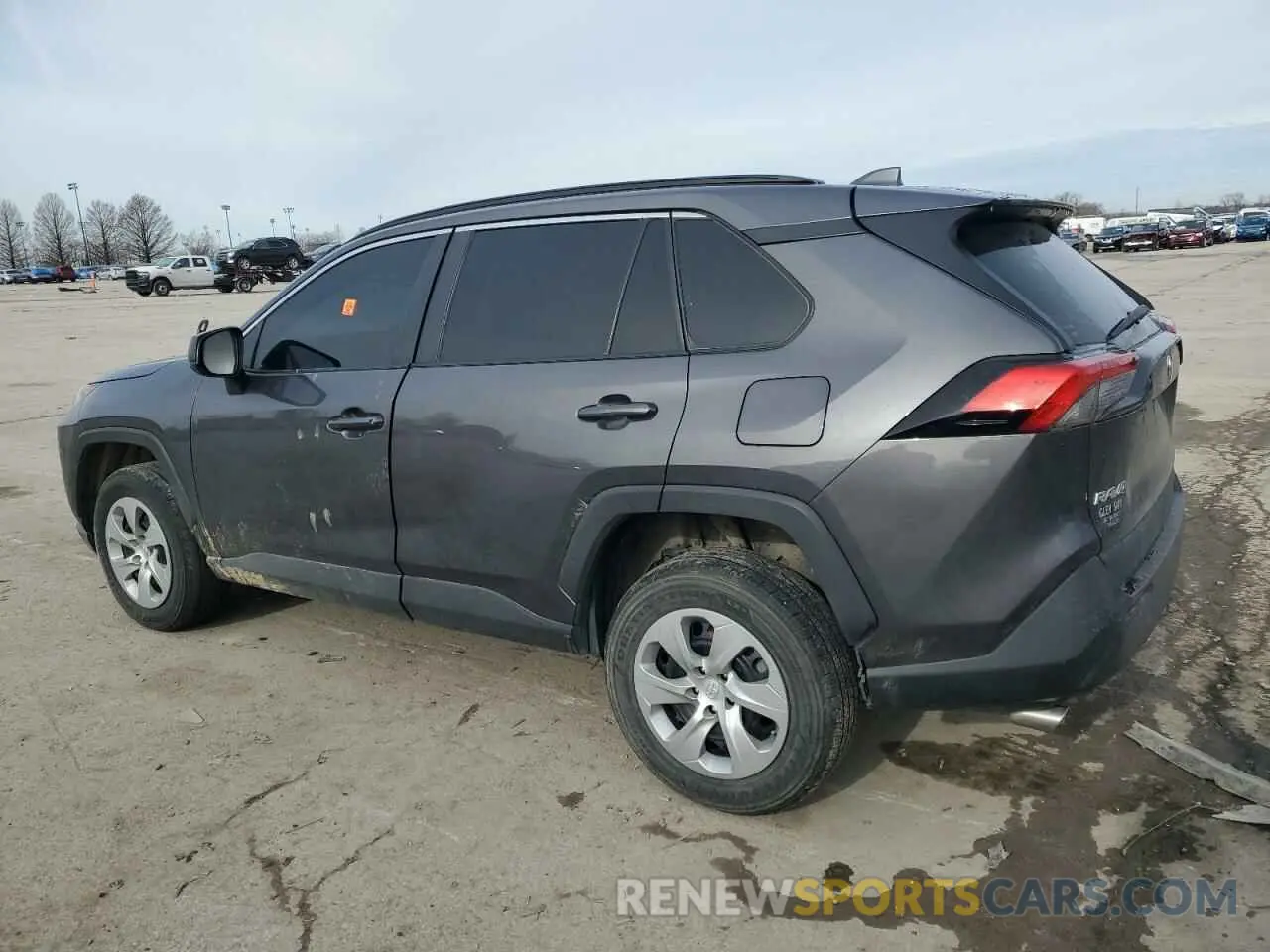 2 Photograph of a damaged car 2T3H1RFV5MW180603 TOYOTA RAV4 2021