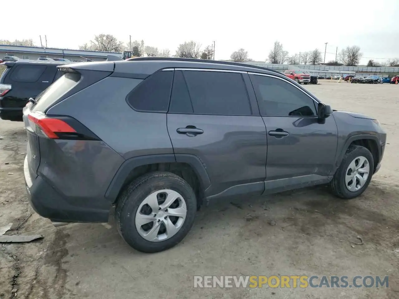 3 Photograph of a damaged car 2T3H1RFV5MW180603 TOYOTA RAV4 2021