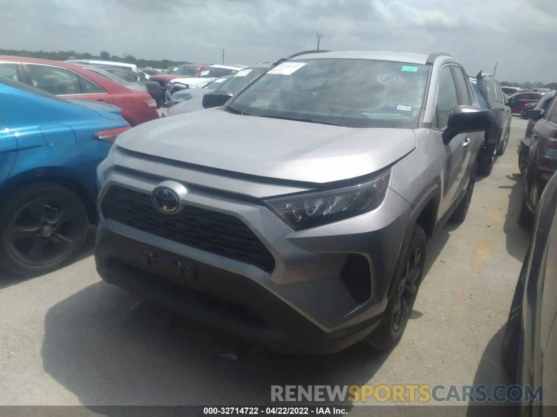 2 Photograph of a damaged car 2T3H1RFV5MW181007 TOYOTA RAV4 2021