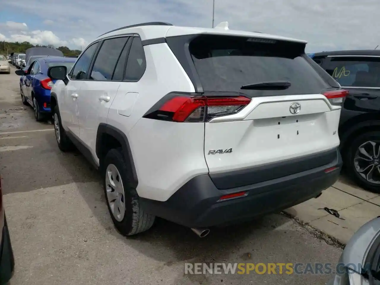 3 Photograph of a damaged car 2T3H1RFV5MW183162 TOYOTA RAV4 2021