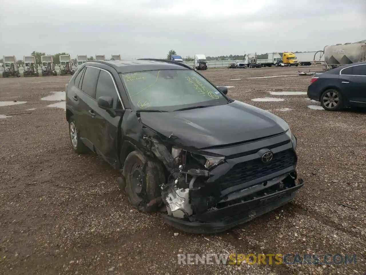 1 Photograph of a damaged car 2T3H1RFV6MC098963 TOYOTA RAV4 2021