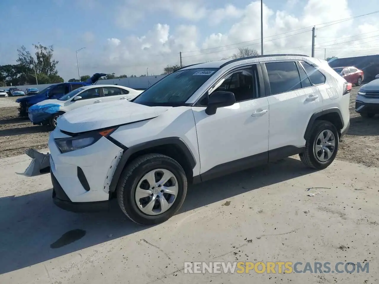 1 Photograph of a damaged car 2T3H1RFV6MC116250 TOYOTA RAV4 2021