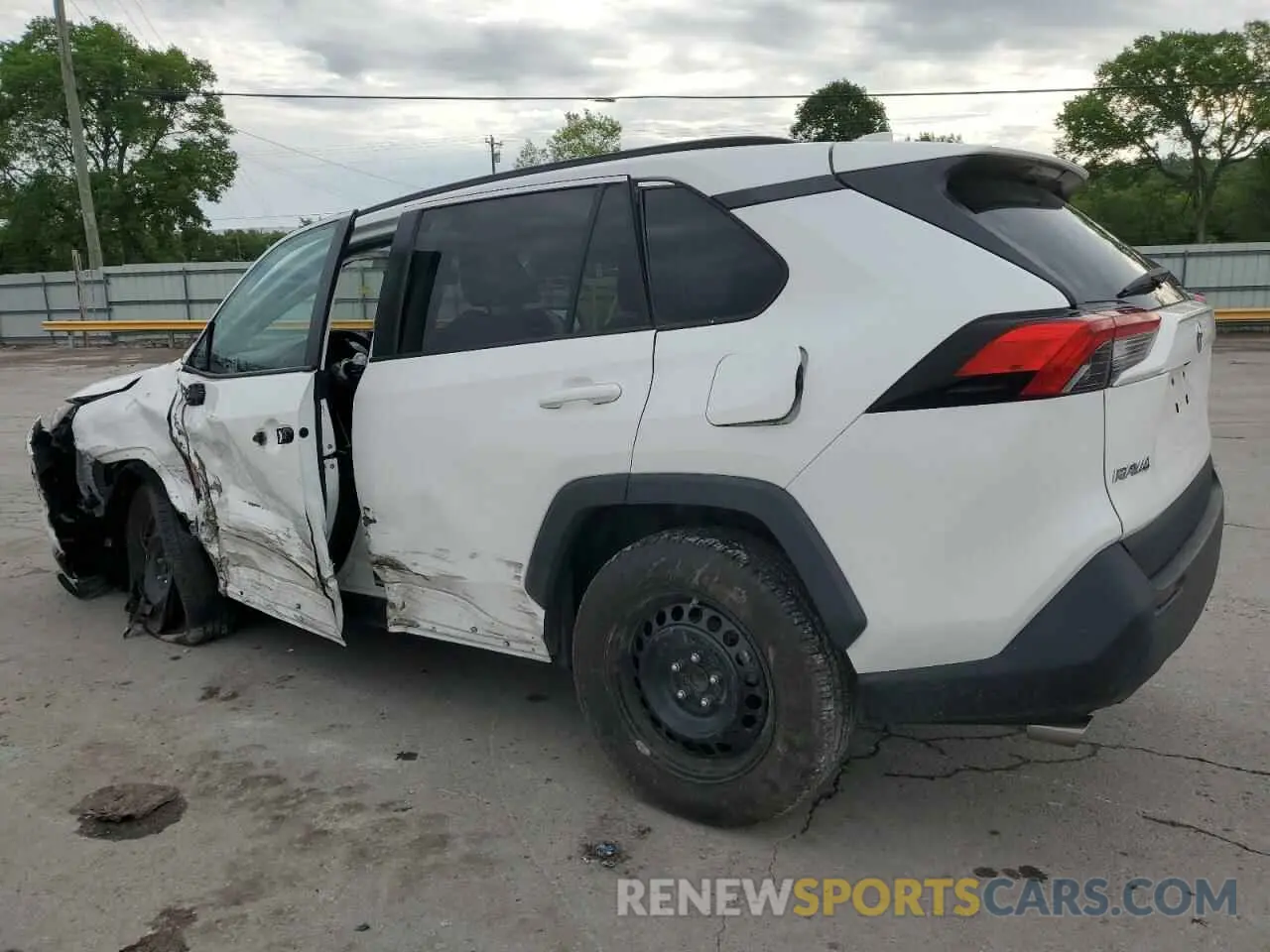 2 Photograph of a damaged car 2T3H1RFV6MC119732 TOYOTA RAV4 2021