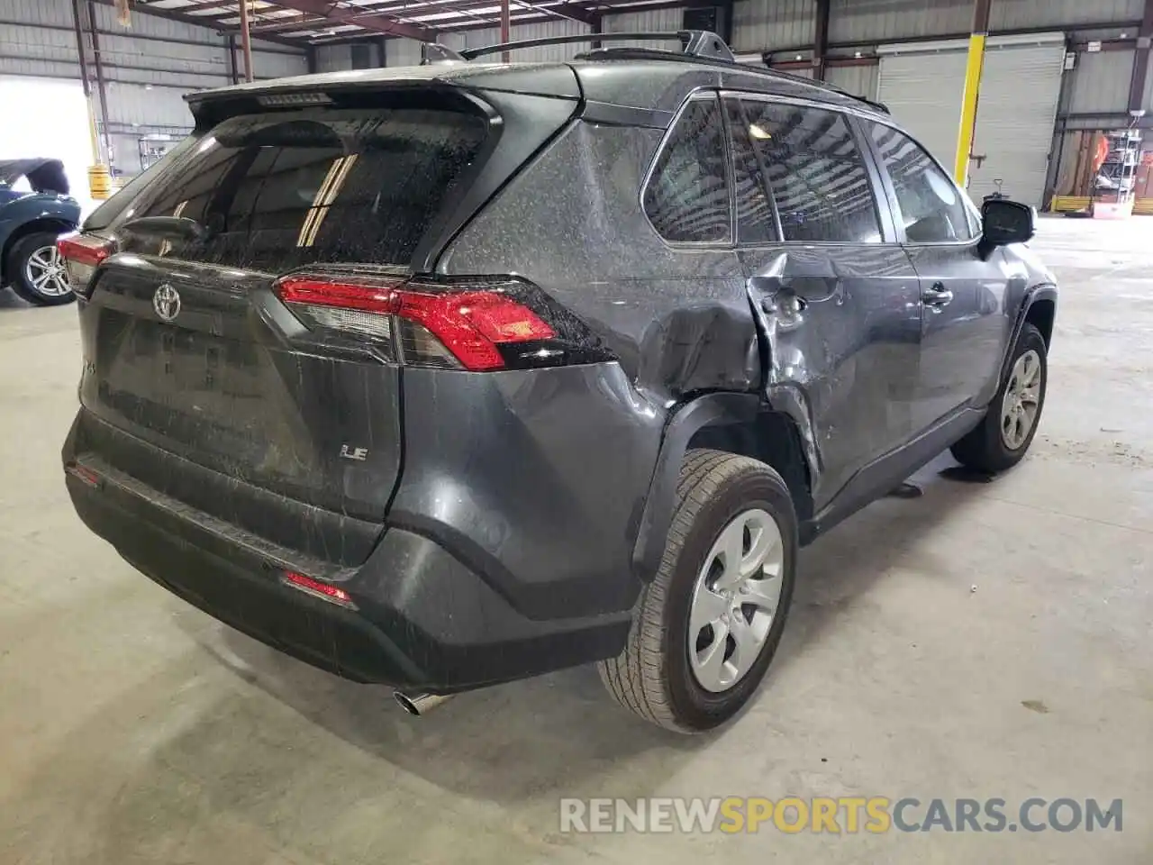 4 Photograph of a damaged car 2T3H1RFV6MC123327 TOYOTA RAV4 2021