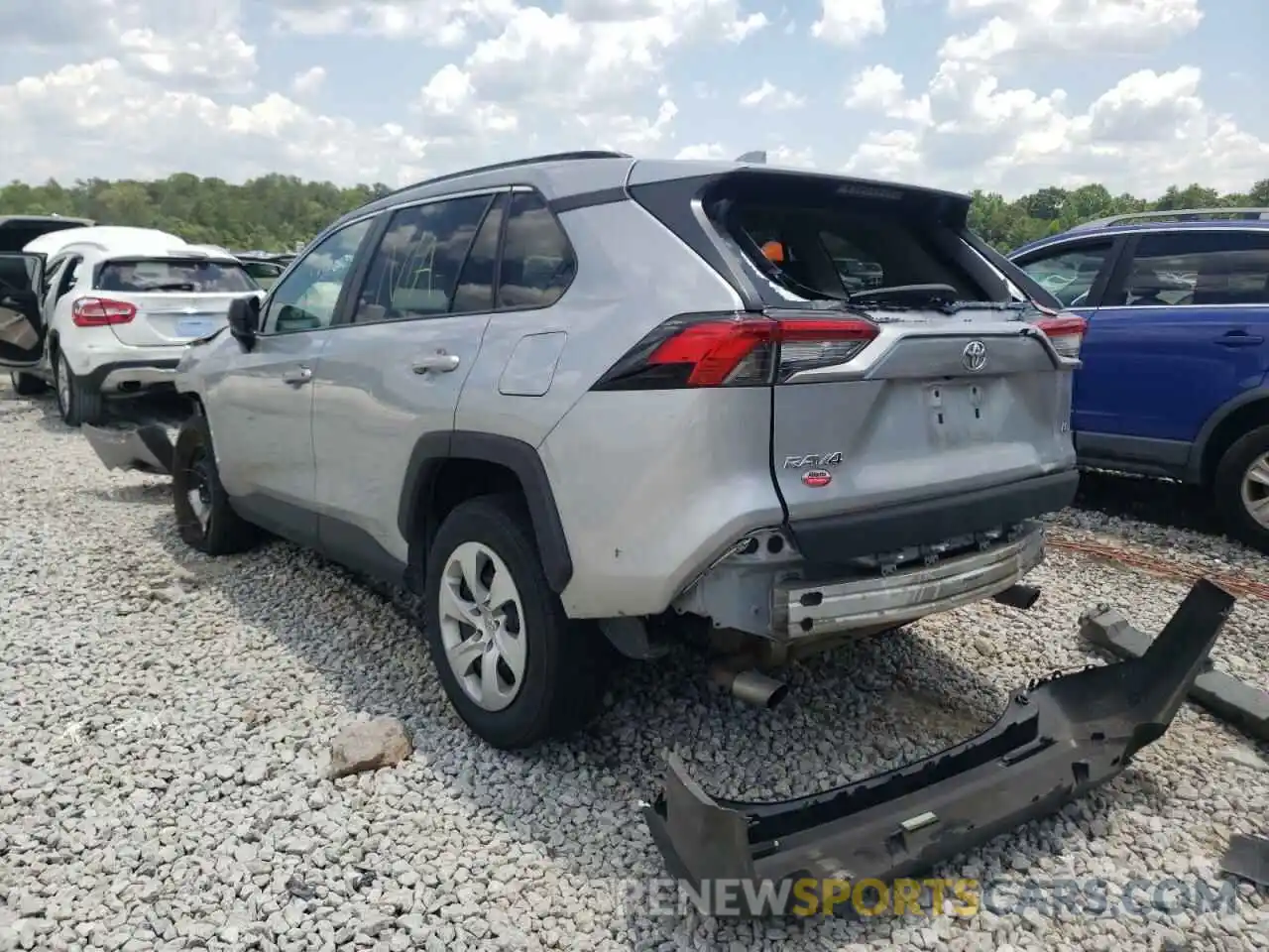 3 Photograph of a damaged car 2T3H1RFV6MC124221 TOYOTA RAV4 2021