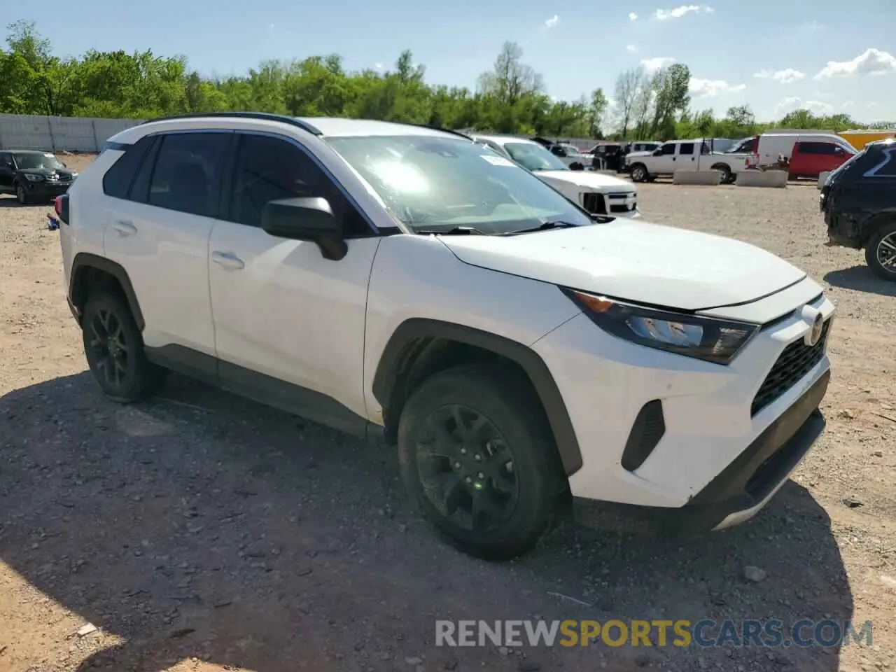 4 Photograph of a damaged car 2T3H1RFV6MC127300 TOYOTA RAV4 2021
