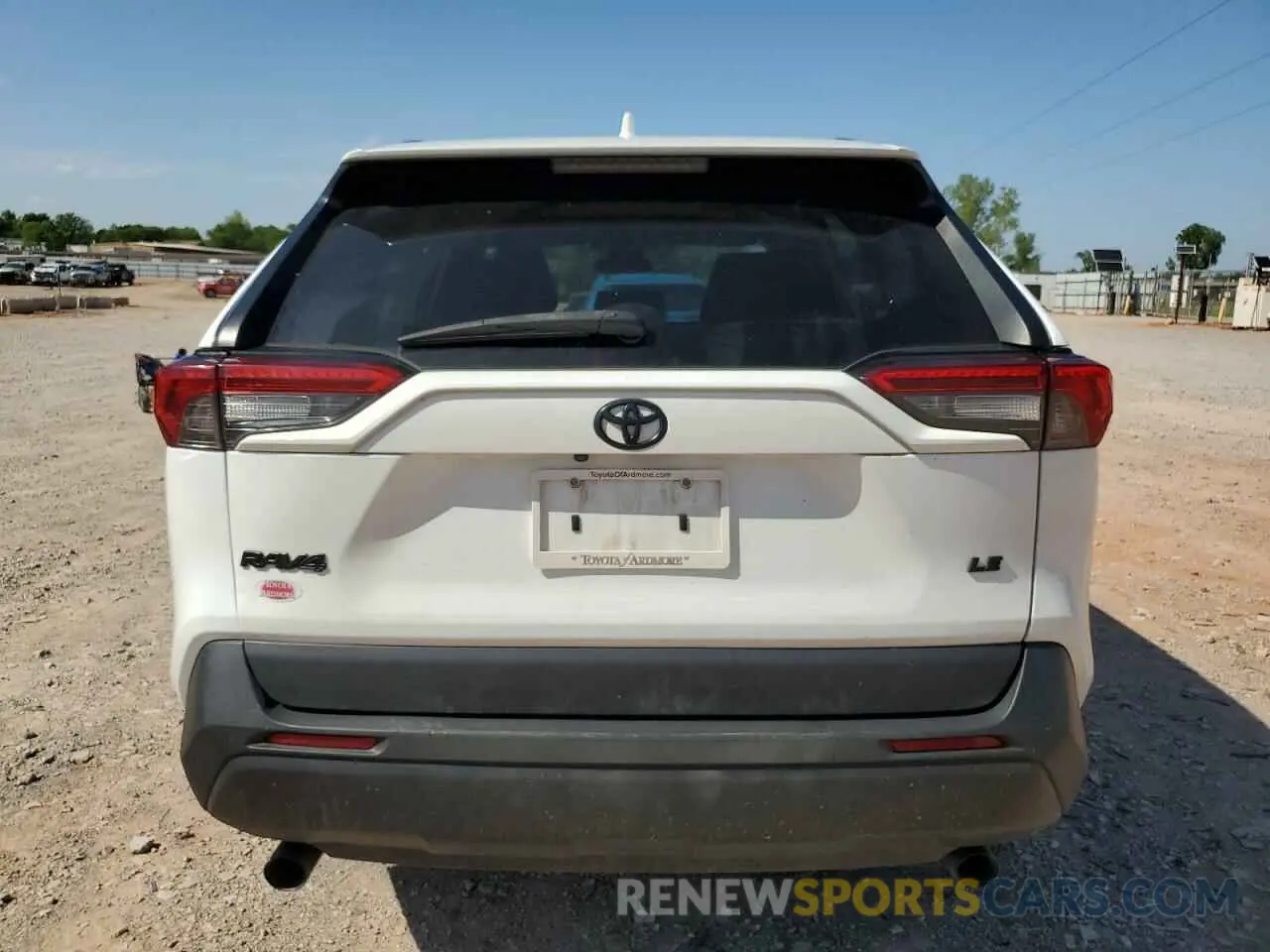 6 Photograph of a damaged car 2T3H1RFV6MC127300 TOYOTA RAV4 2021