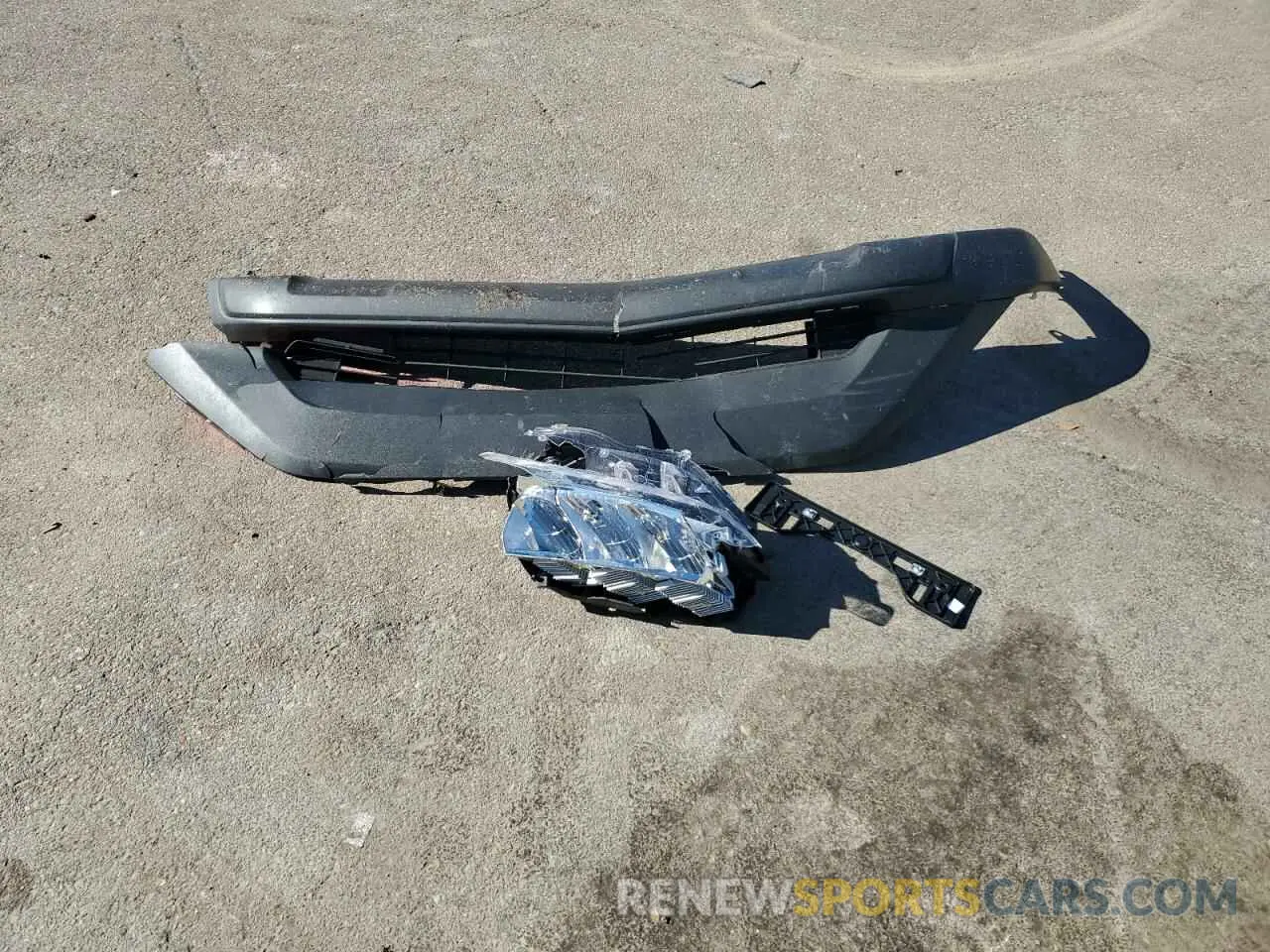 13 Photograph of a damaged car 2T3H1RFV6MC138197 TOYOTA RAV4 2021