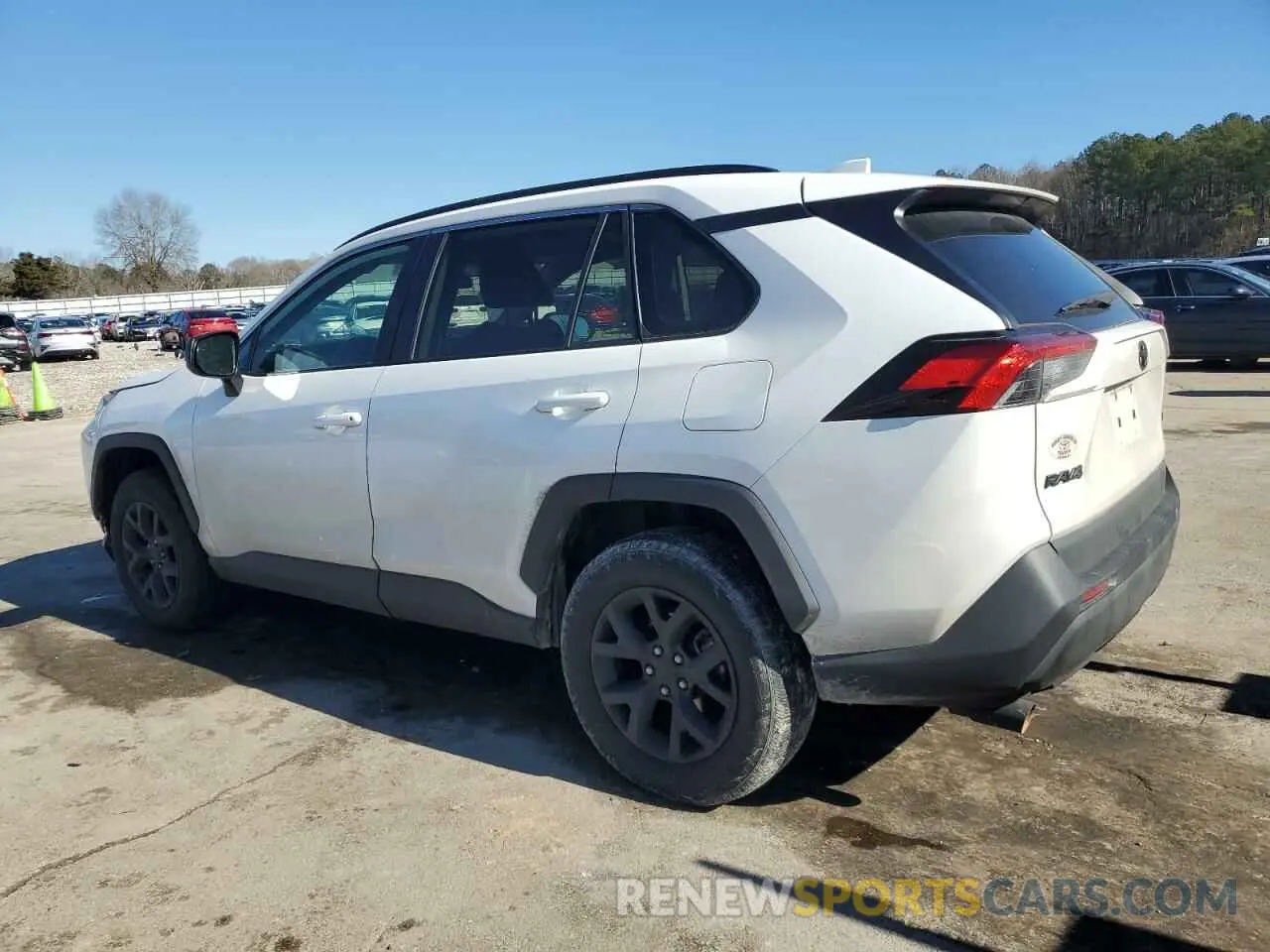 2 Photograph of a damaged car 2T3H1RFV6MC138197 TOYOTA RAV4 2021