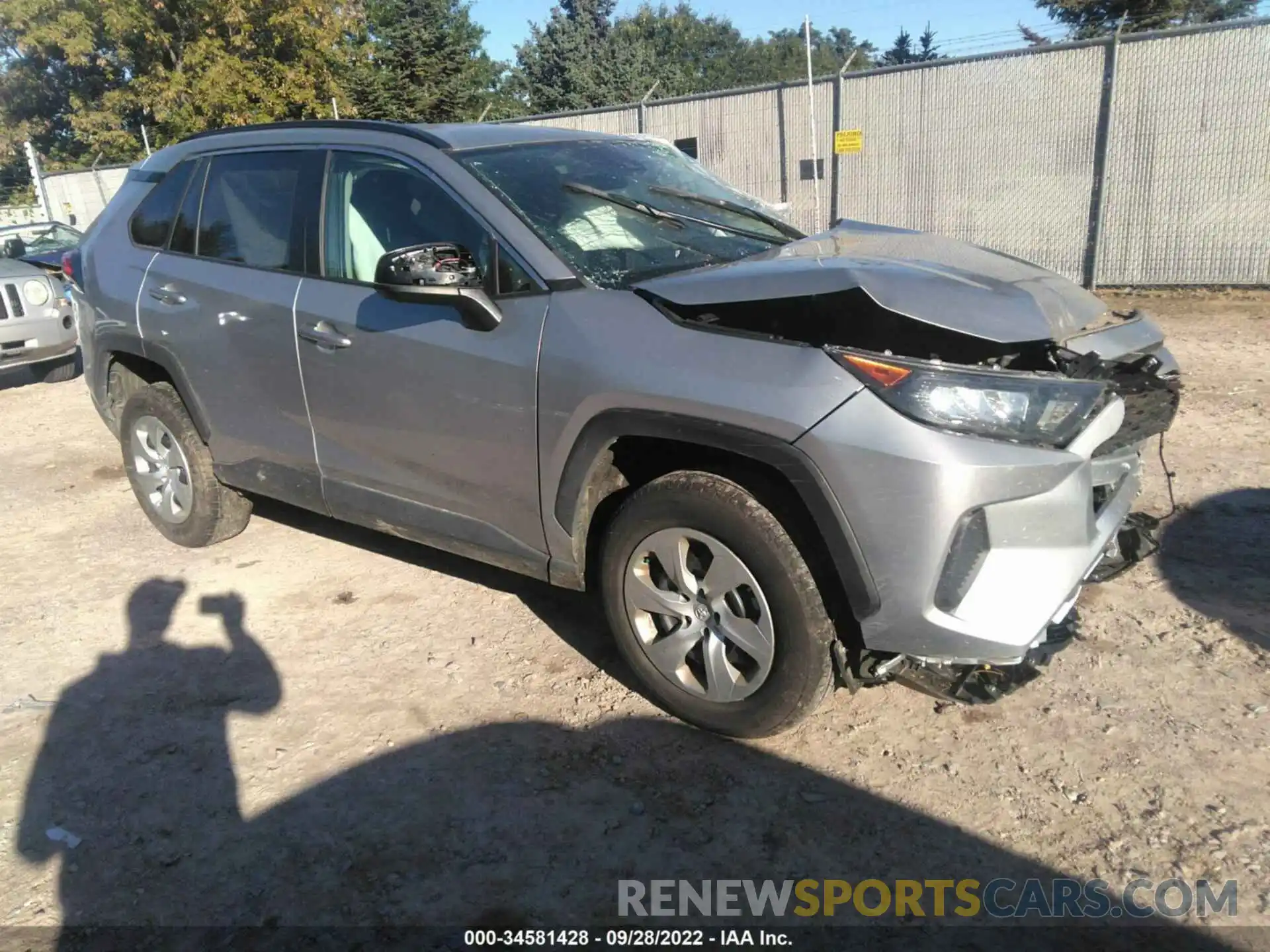 1 Photograph of a damaged car 2T3H1RFV6MC144078 TOYOTA RAV4 2021