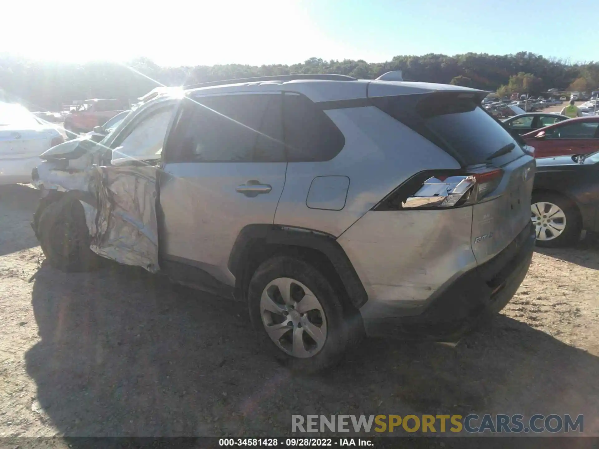 3 Photograph of a damaged car 2T3H1RFV6MC144078 TOYOTA RAV4 2021