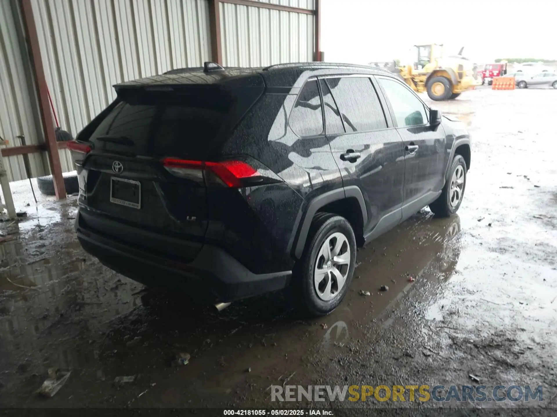 4 Photograph of a damaged car 2T3H1RFV6MC144310 TOYOTA RAV4 2021